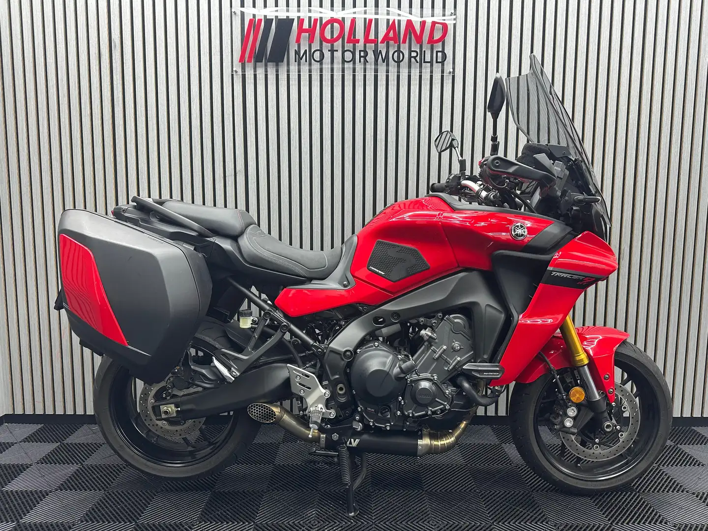 Yamaha Tracer 9 GT Rood - 1