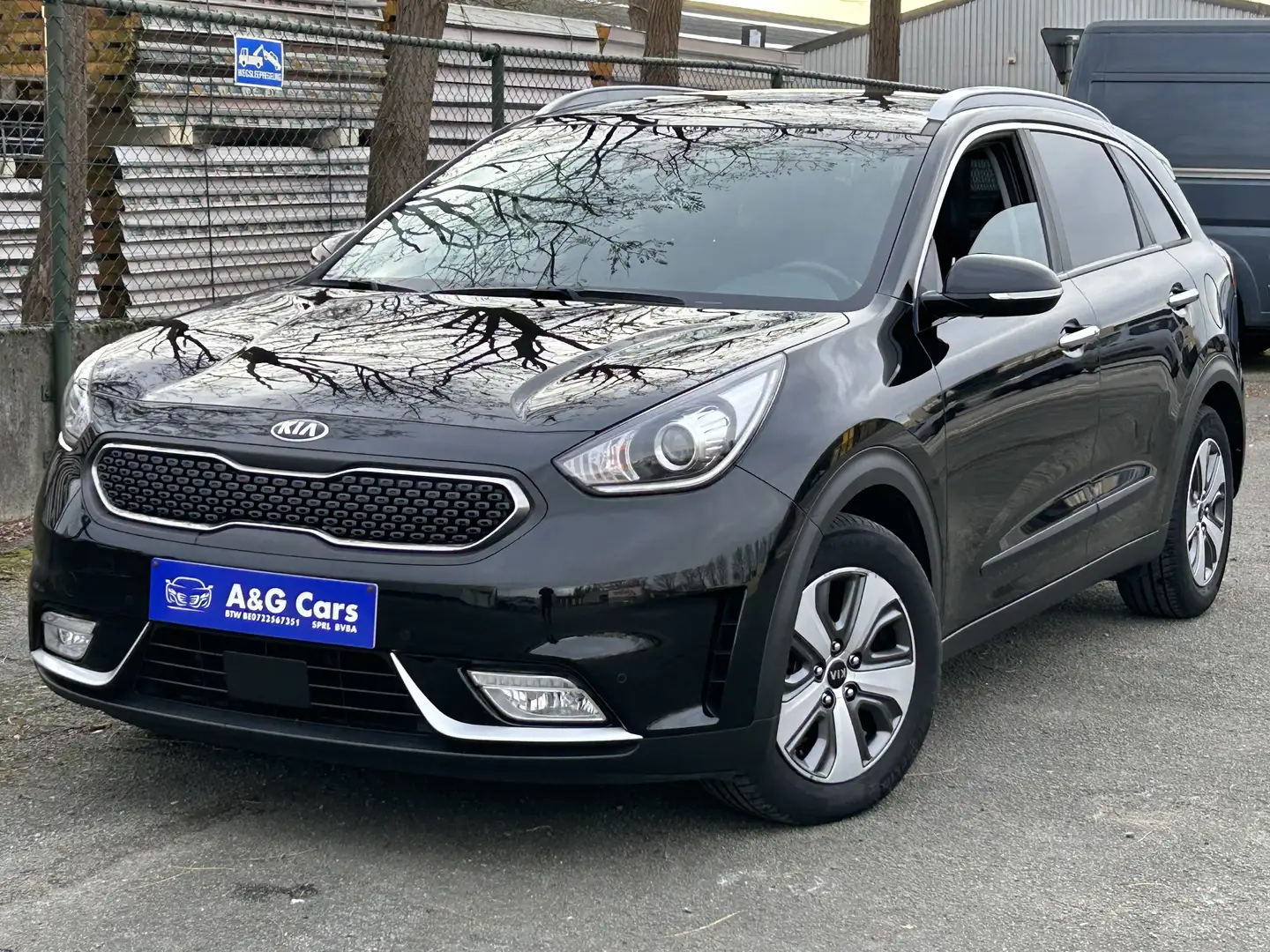 Kia Niro 1.6 PHEV Emotion Noir - 1