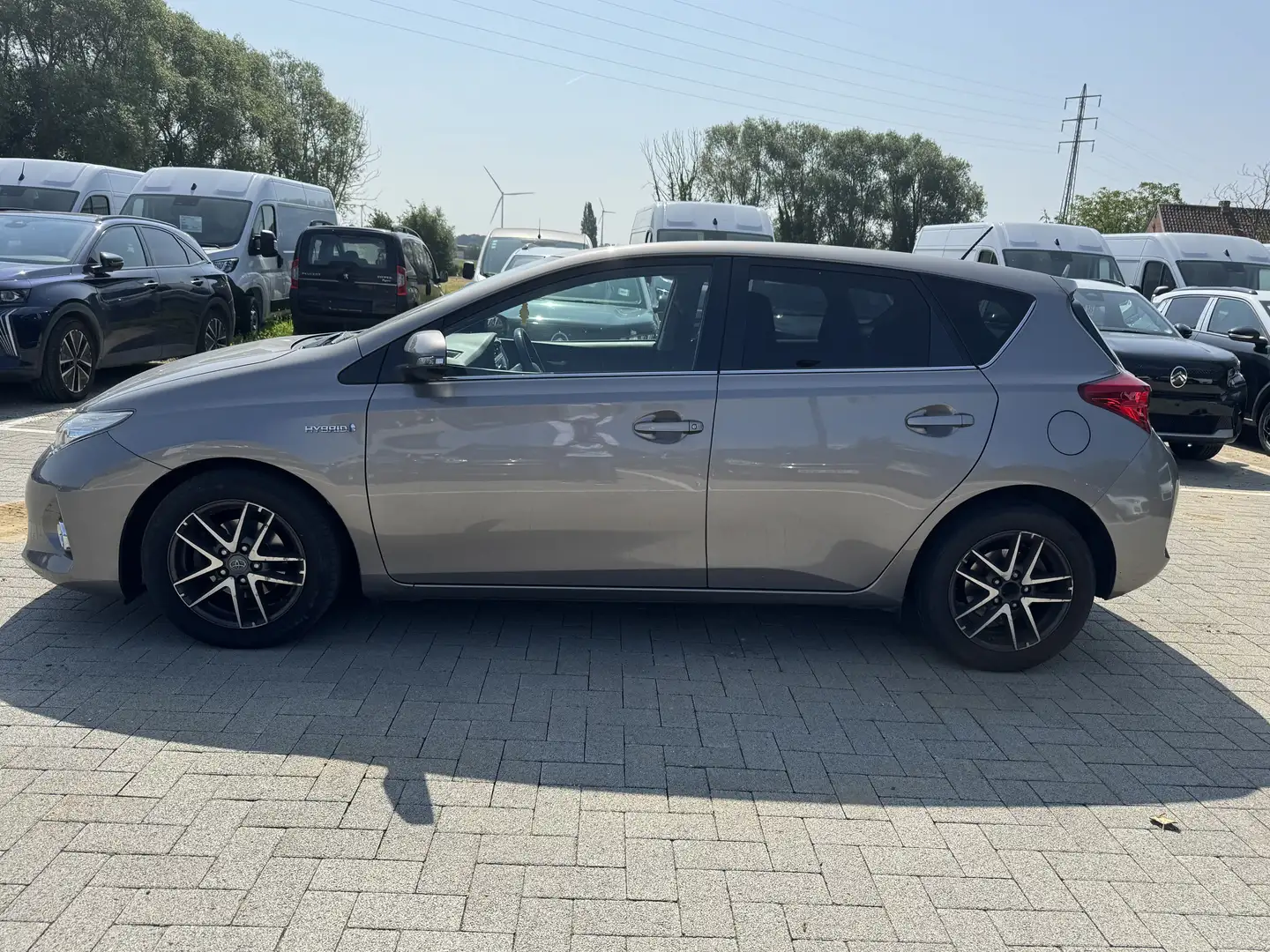 Toyota Auris 1.8 VVT-i Hybrid Automatik Edition Bronz - 2