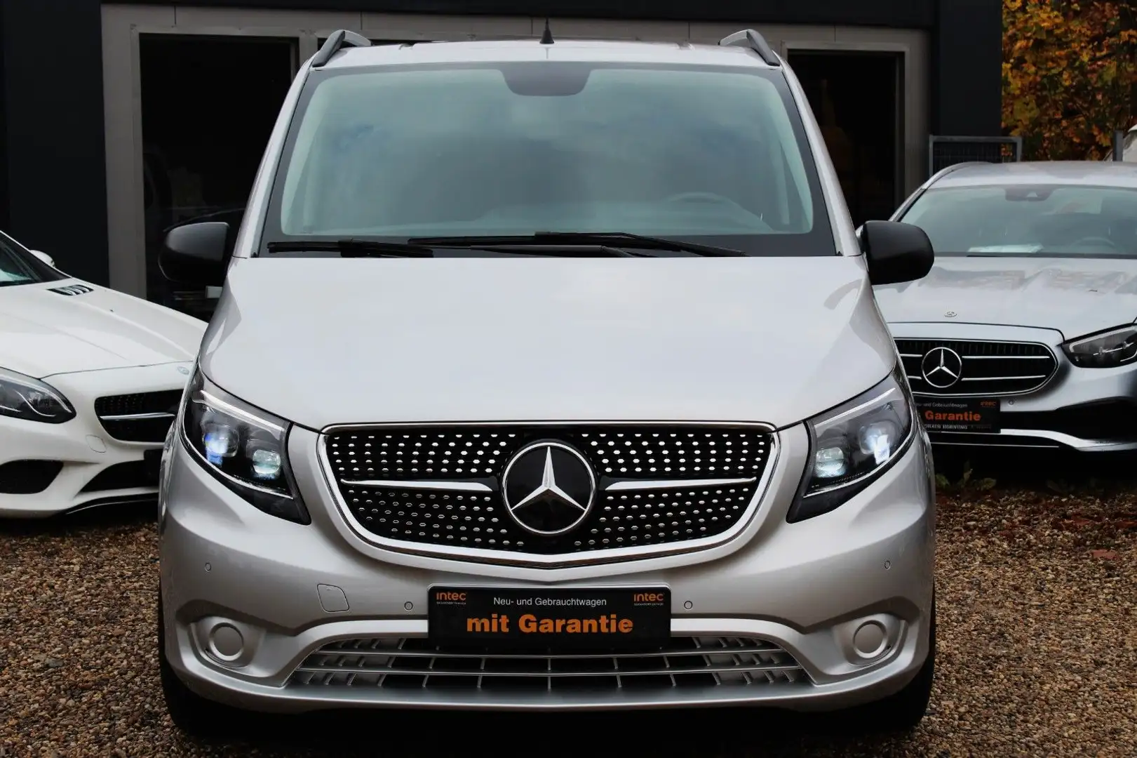 Mercedes-Benz V 220 Vito Tourer 116 CDI EXTRALANG 7-SITZER EU6 Silber - 2