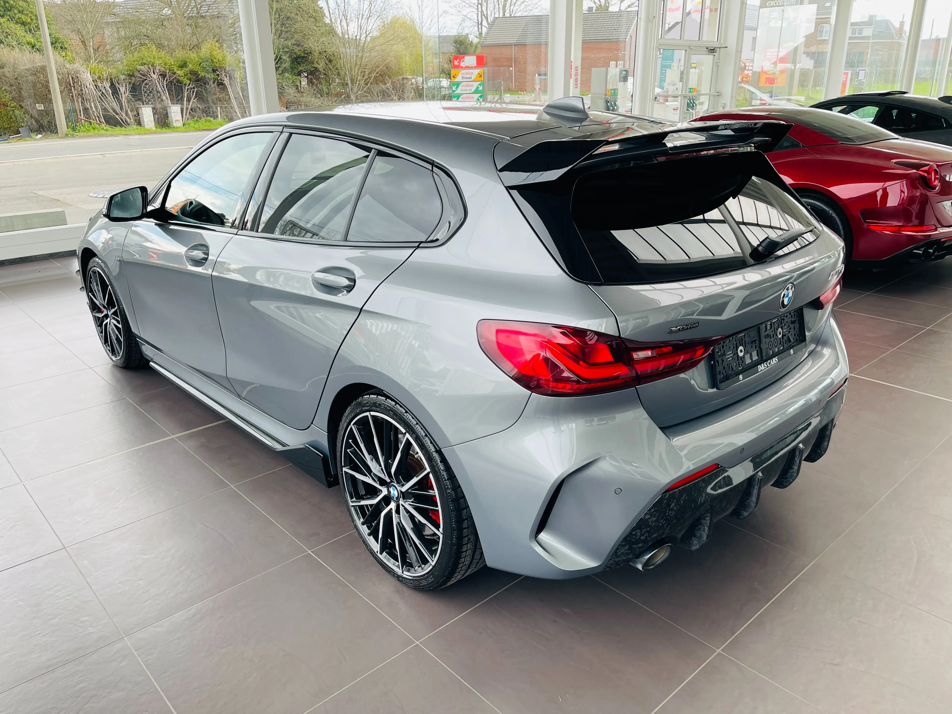 BMW 135 iAS *** GARANTIE + PACK M PERFORMANCE + FULL ** — photo 8