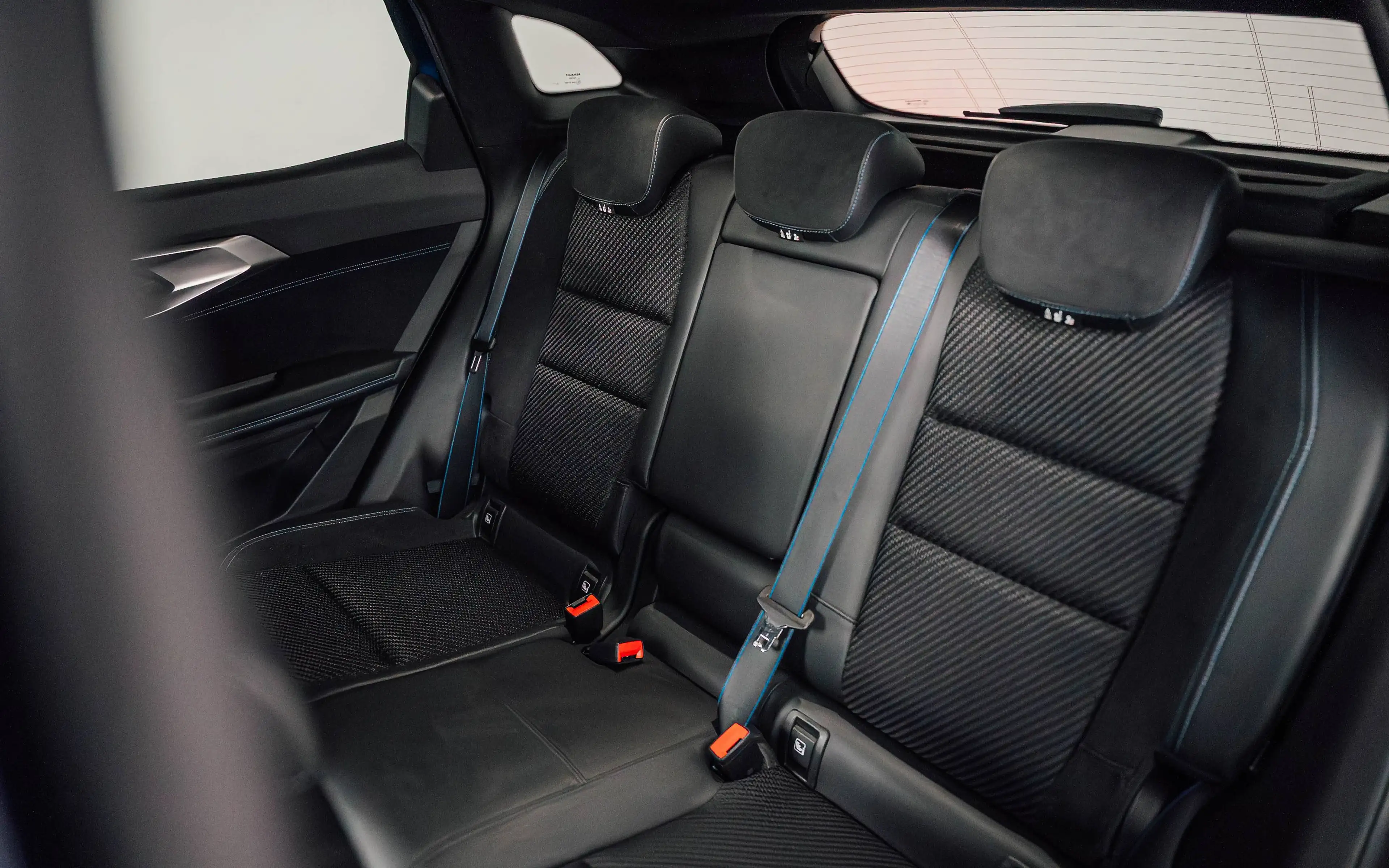 Renault Austral Austral 1.2 Full Hybrid Techno Esprit Alpine — photo 9