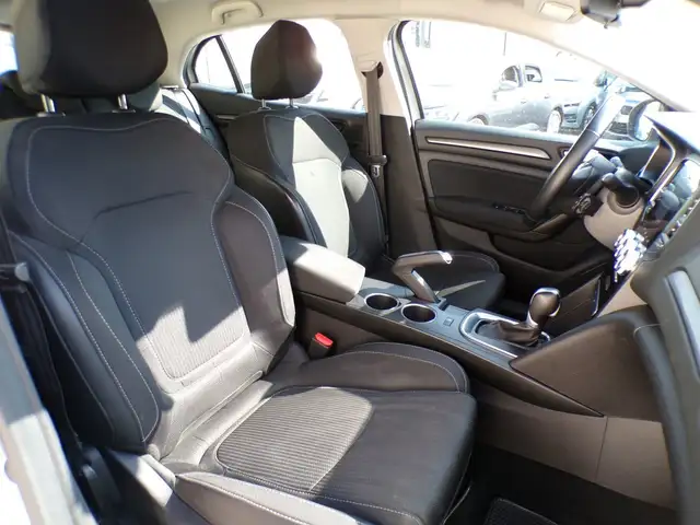 Renault Megane view 14