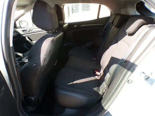 Renault Megane view 11