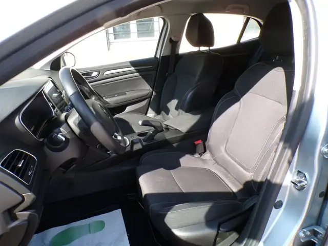 Renault Megane view 10