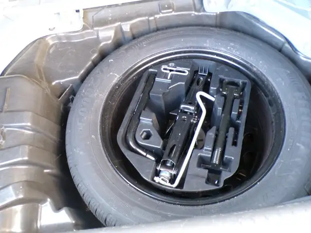 Renault Megane view 8