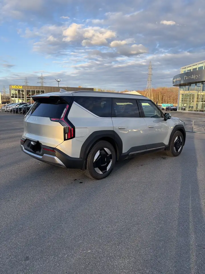 Kia EV9 снимка Kia EV9