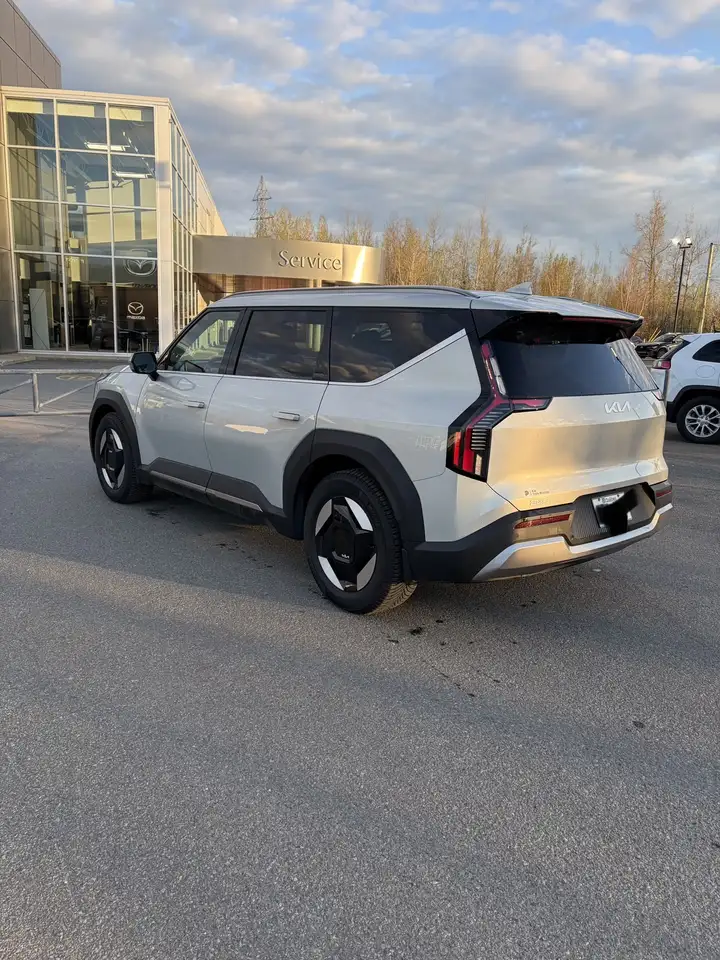 Kia EV9 снимка Kia EV9