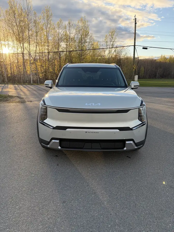 Kia EV9 снимка Kia EV9