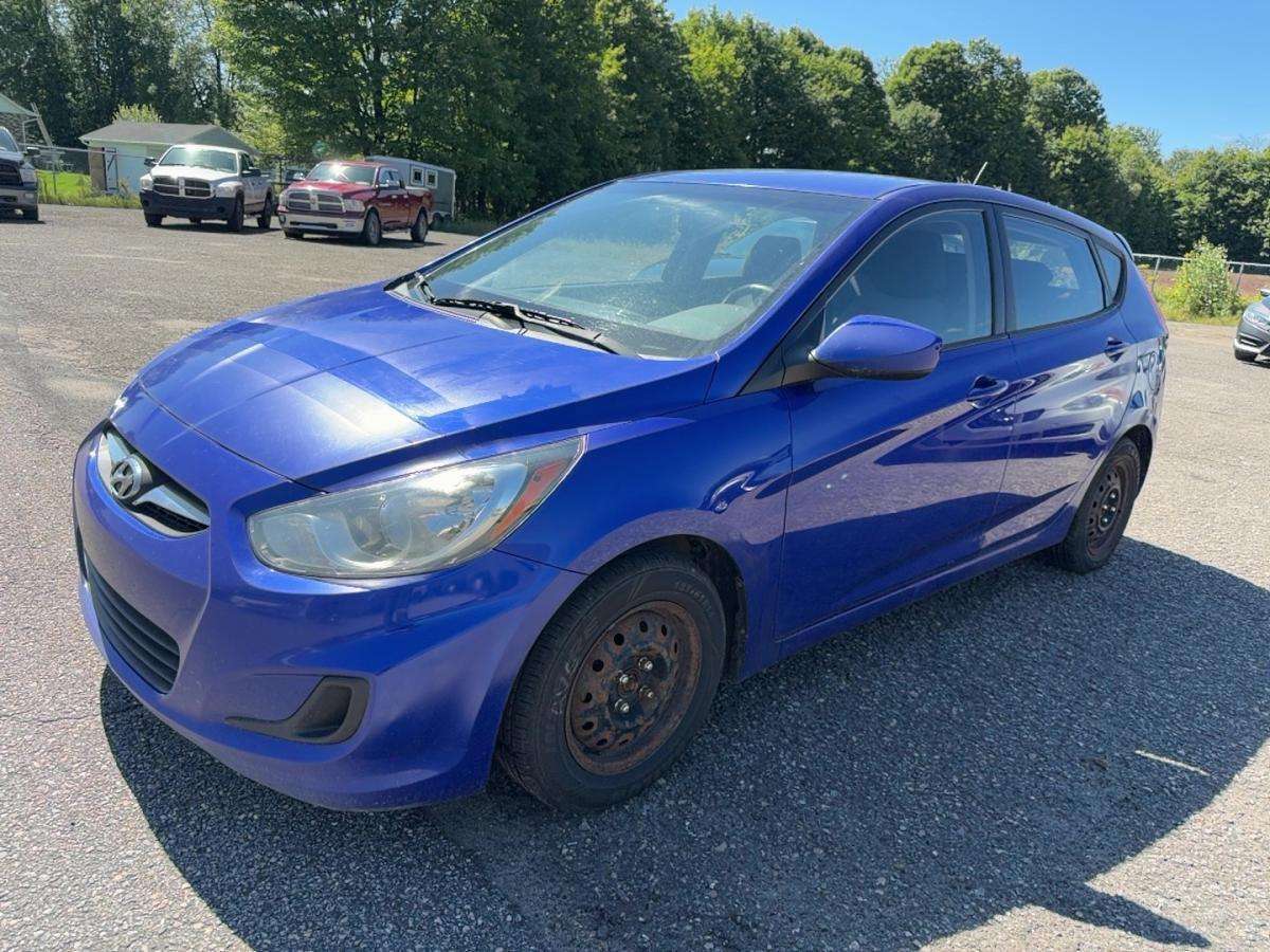 Hyundai ACCENT 2012