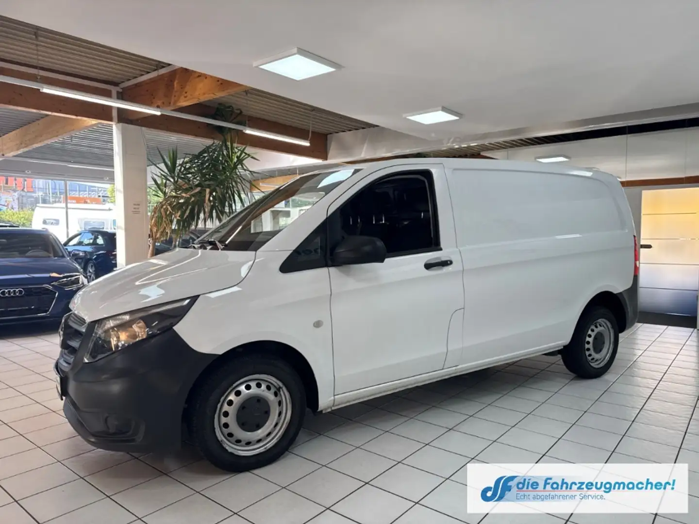 Mercedes-Benz Vito Kasten 111 CDI WORKER FWD kompakt BlueTEC Temp Ber Weiß - 2