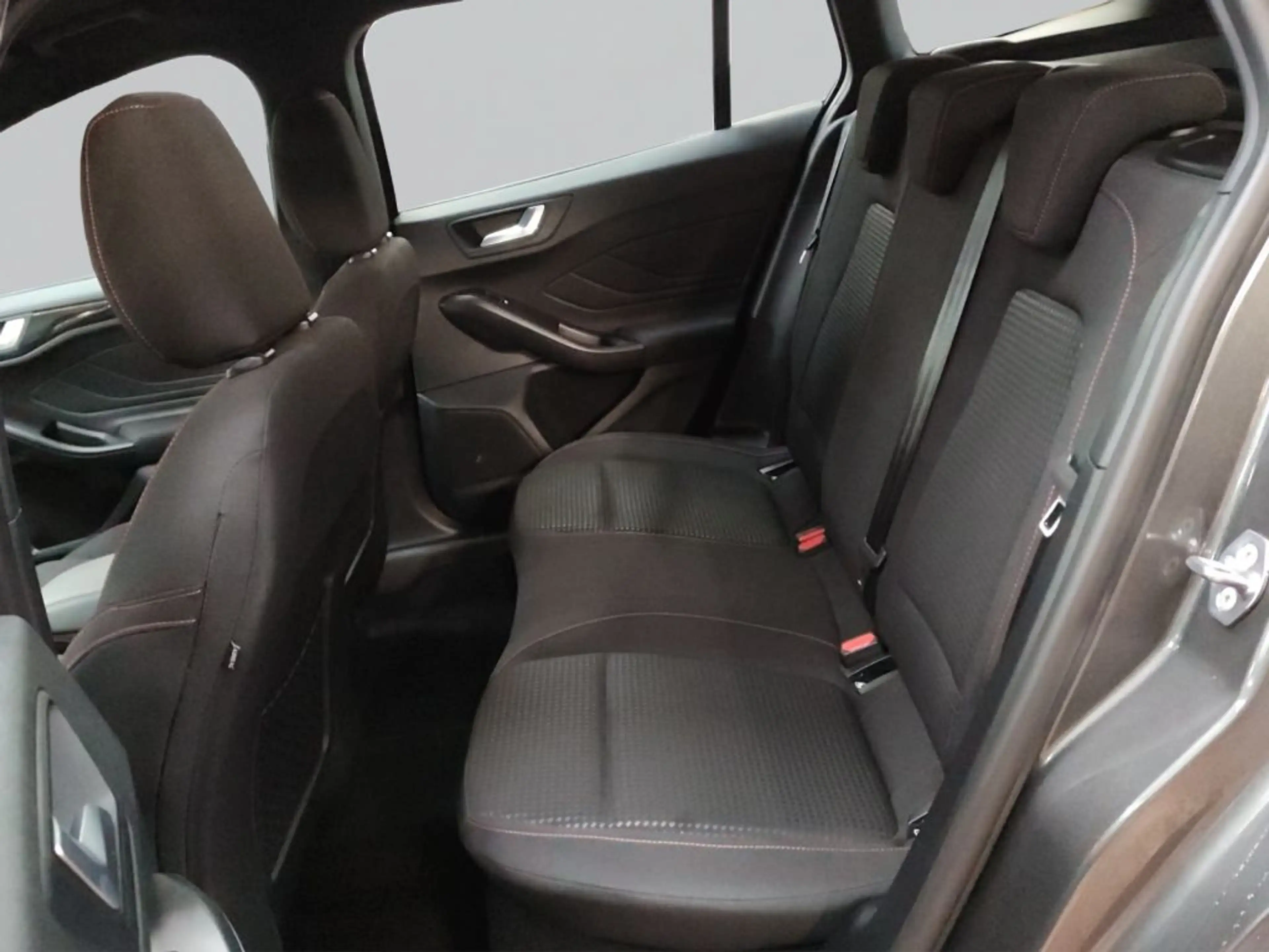 Ford Focus Turnier 1.5 EcoBlue Start-Stopp-System Aut. ST-LIN — photo 7