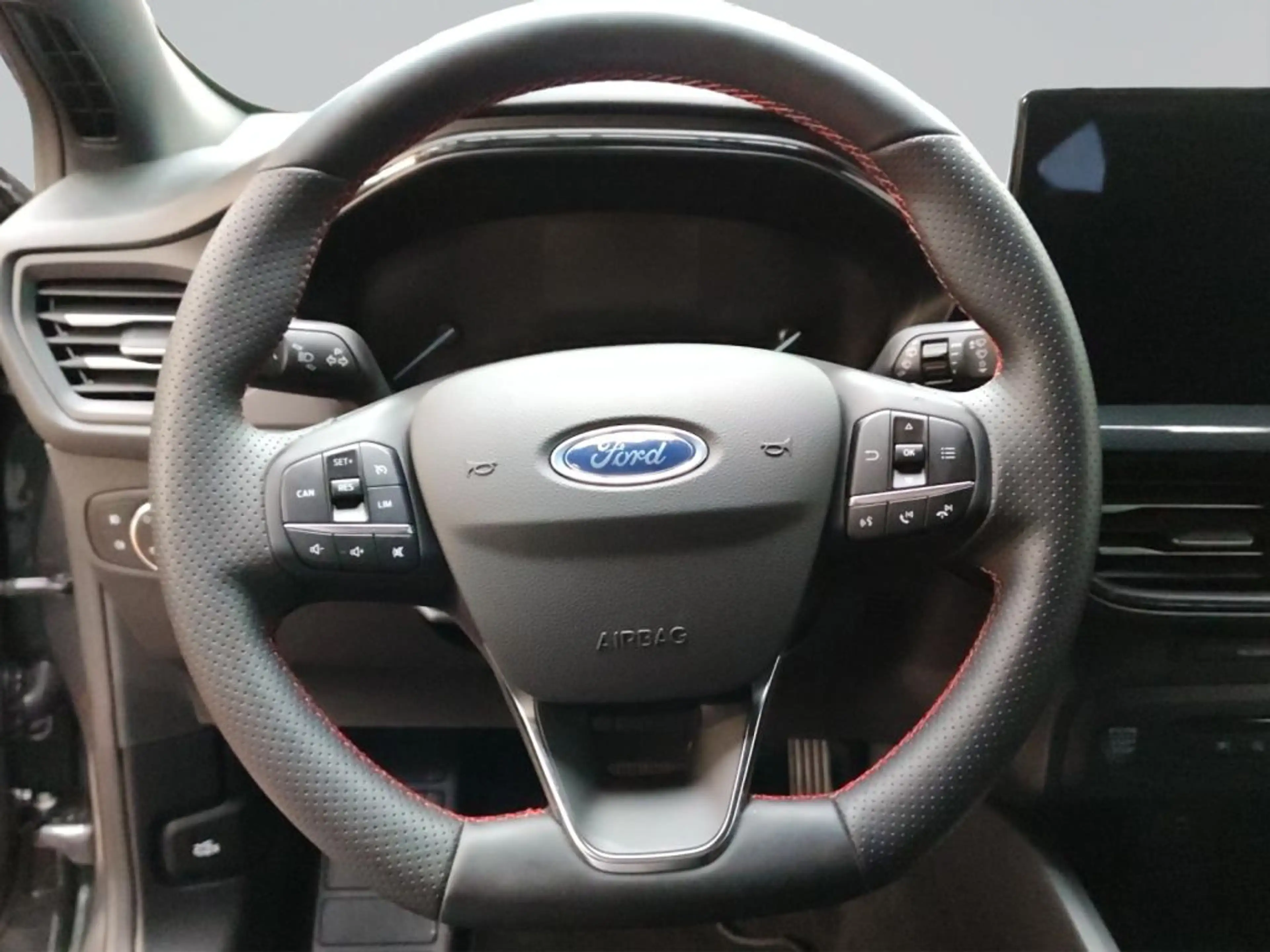 Ford Focus Turnier 1.5 EcoBlue Start-Stopp-System Aut. ST-LIN — photo 10