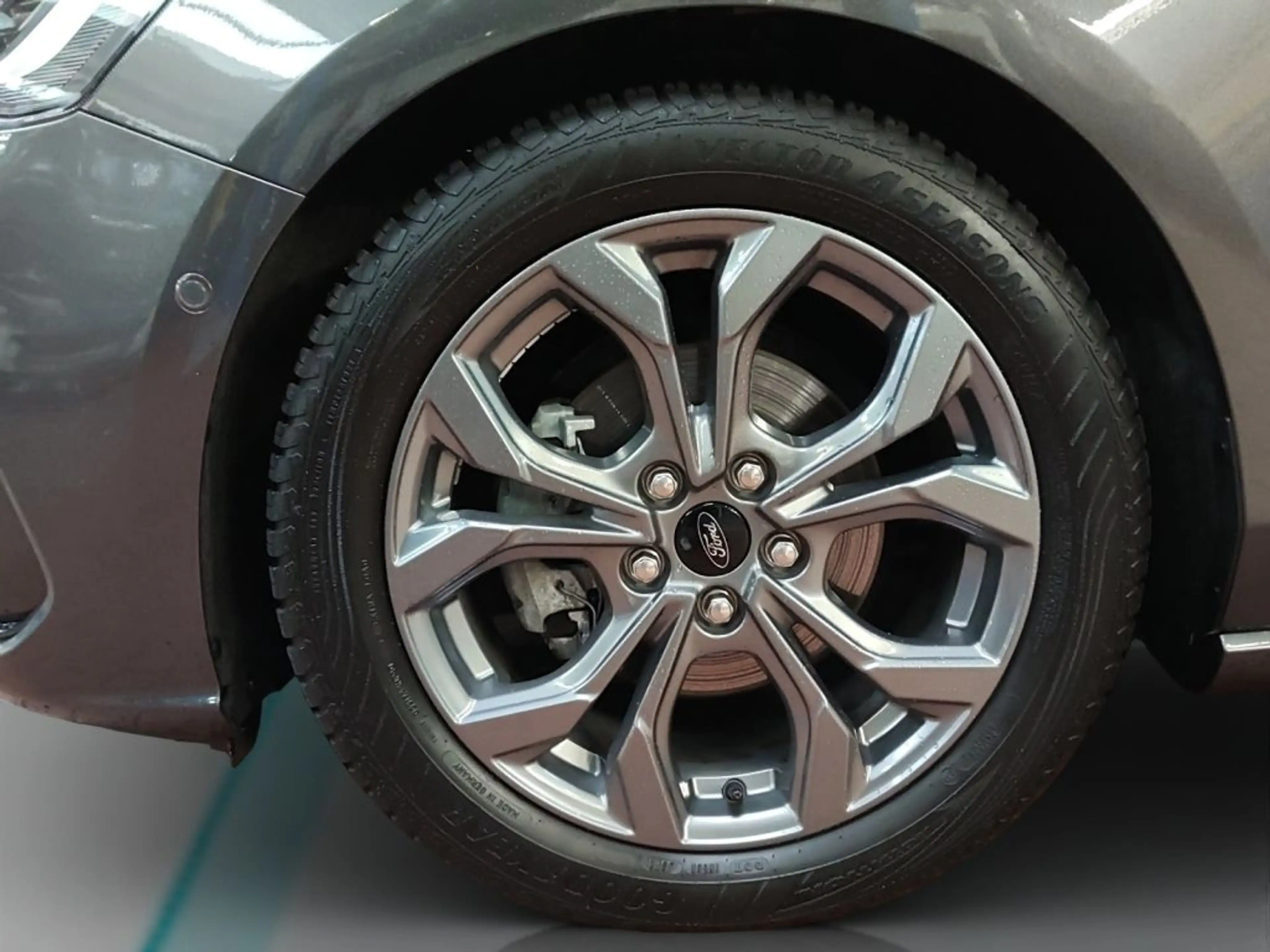 Ford Focus Turnier 1.5 EcoBlue Start-Stopp-System Aut. ST-LIN — photo 13