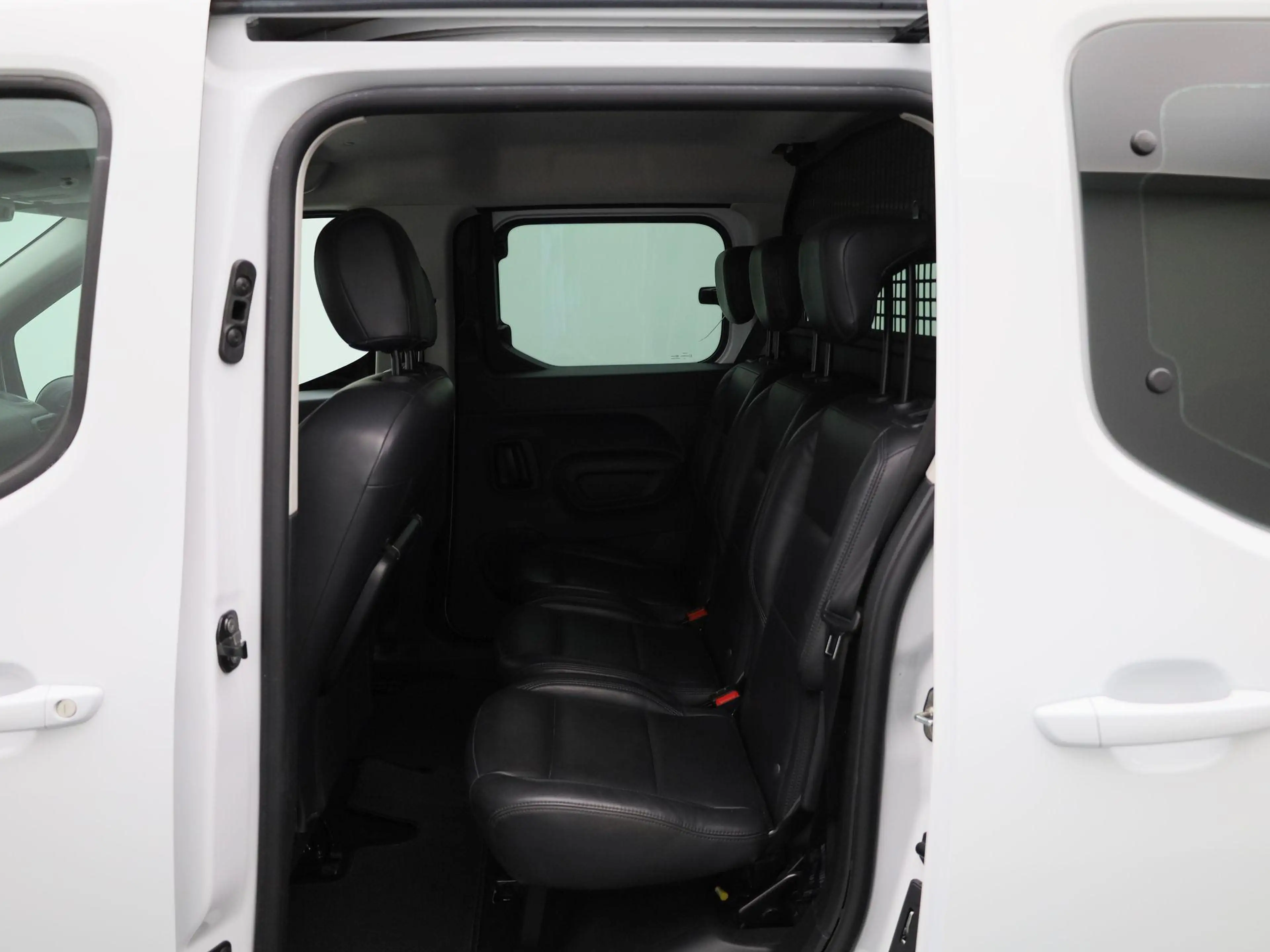 Opel Combo Life 1.5 Turbo D BlueI 75kW S/S Edition L1H1 — photo 10