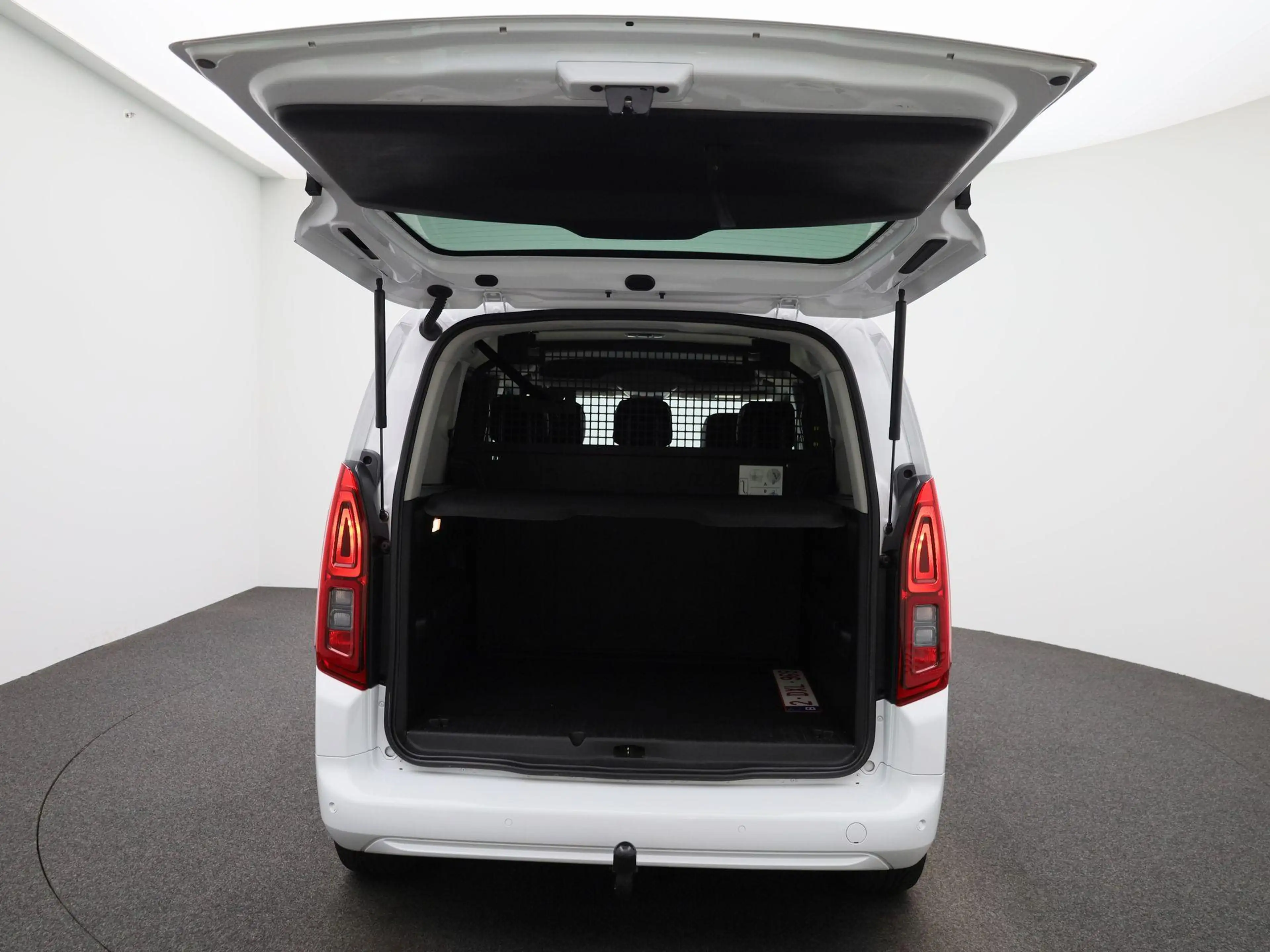Opel Combo Life 1.5 Turbo D BlueI 75kW S/S Edition L1H1 — photo 11