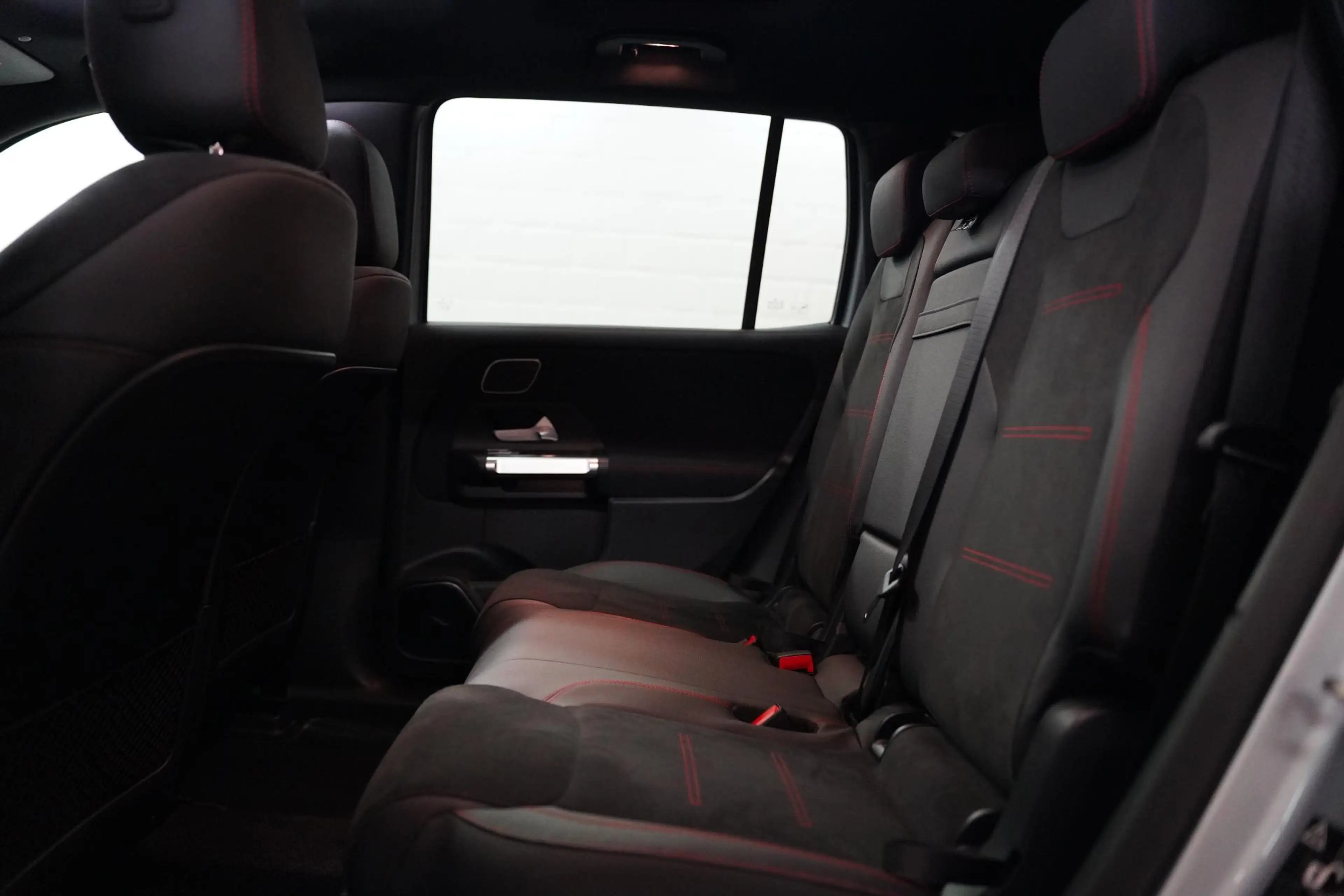 Mercedes-Benz EQB 250 EQB 250+ Star Edition 7 zitter | Pano | HUD| Memor — photo 11