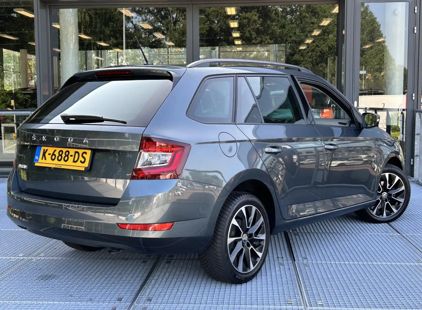 Skoda Fabia Combi 1.0 TSI Business Edition | Full Map Navigati Gris - 2