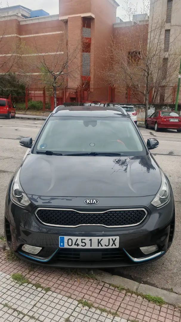 Kia Niro Drive PHEV 1.6 GDi 104kW Gris - 1