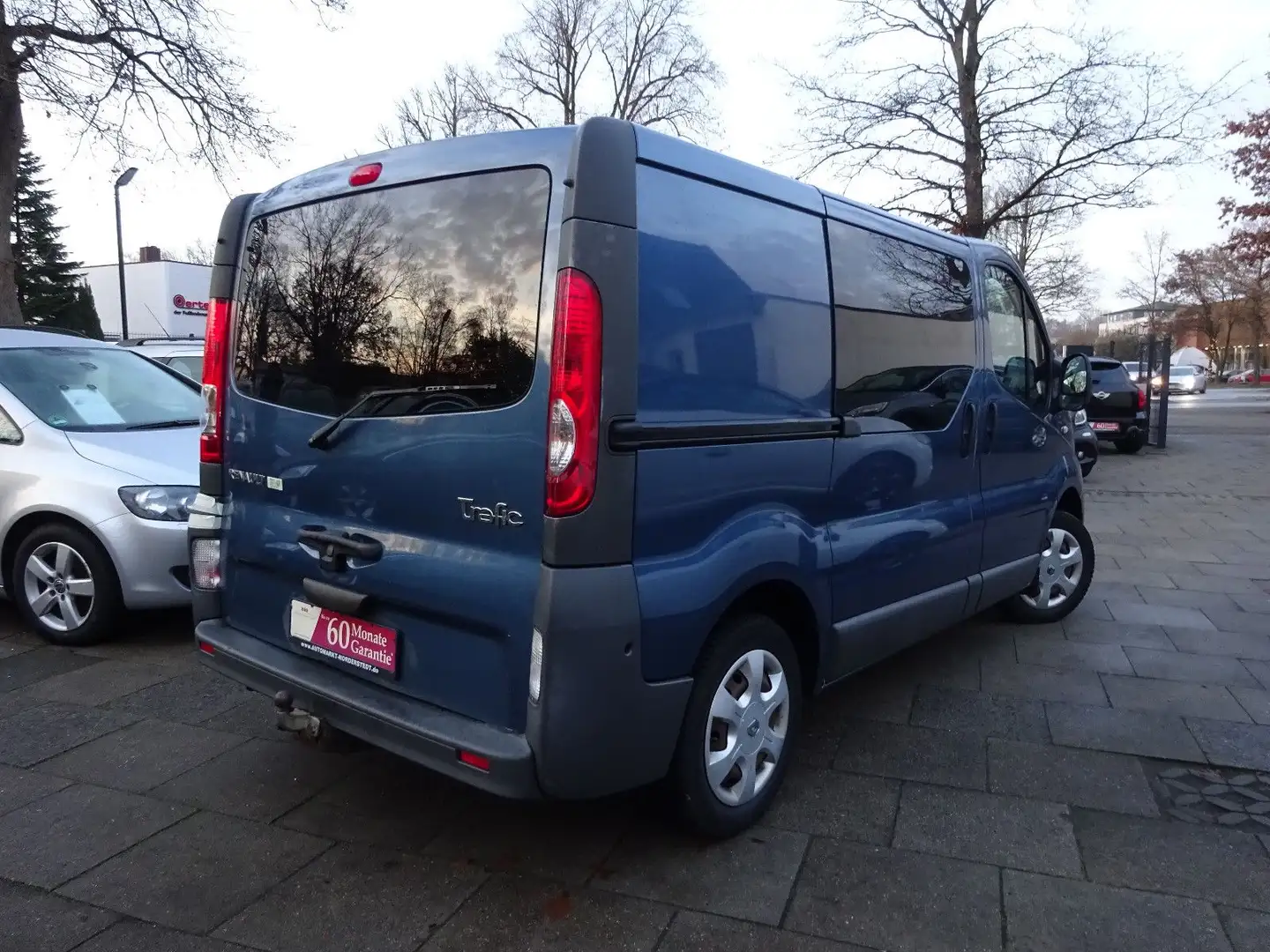 Renault Trafic Kasten L1H1 2,7t/ 2-Hand / Tüv 03.2027 Blau - 2