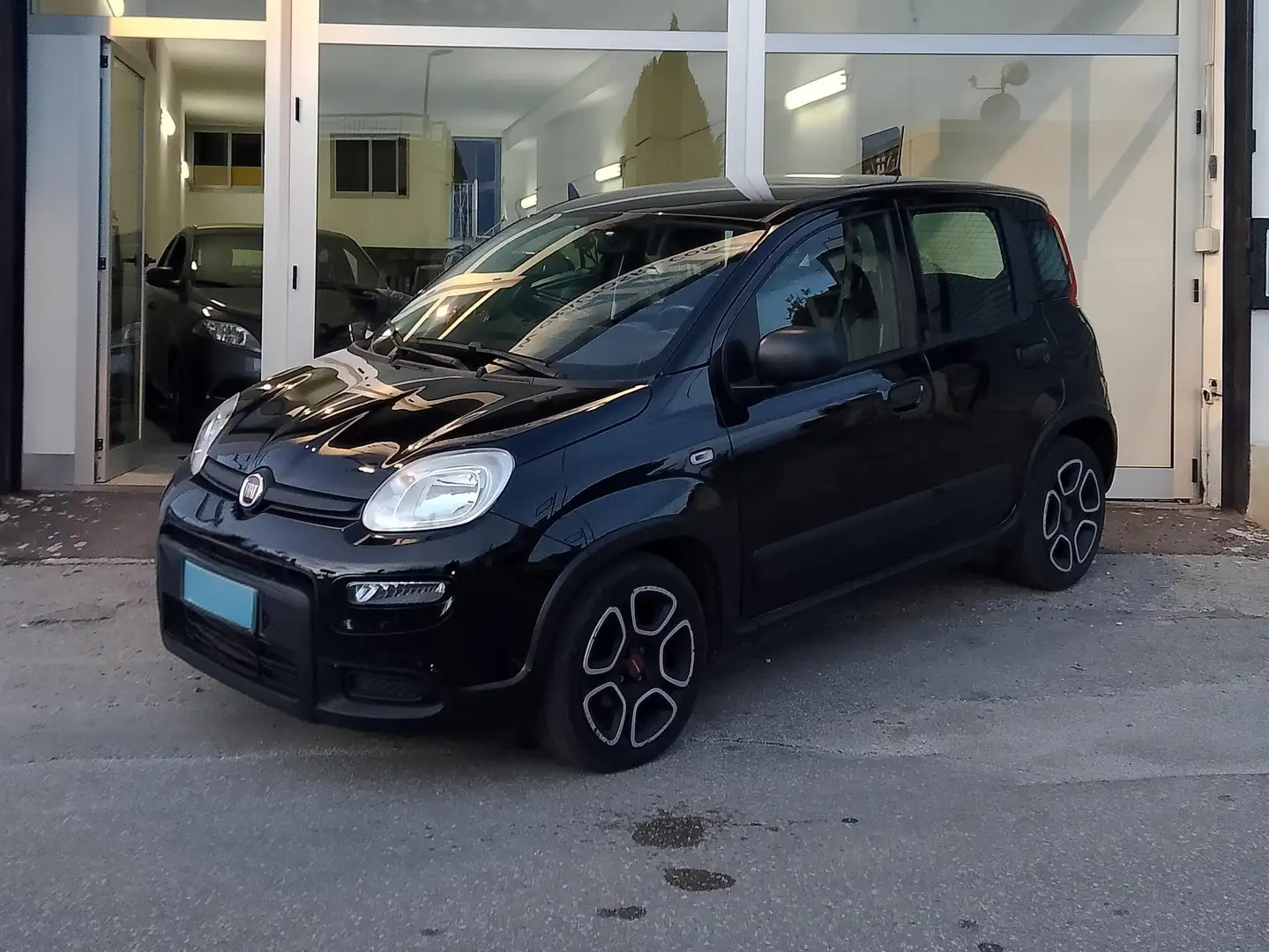 Fiat Panda Panda III 2021 1.2 easypower Gpl s Zwart - 2