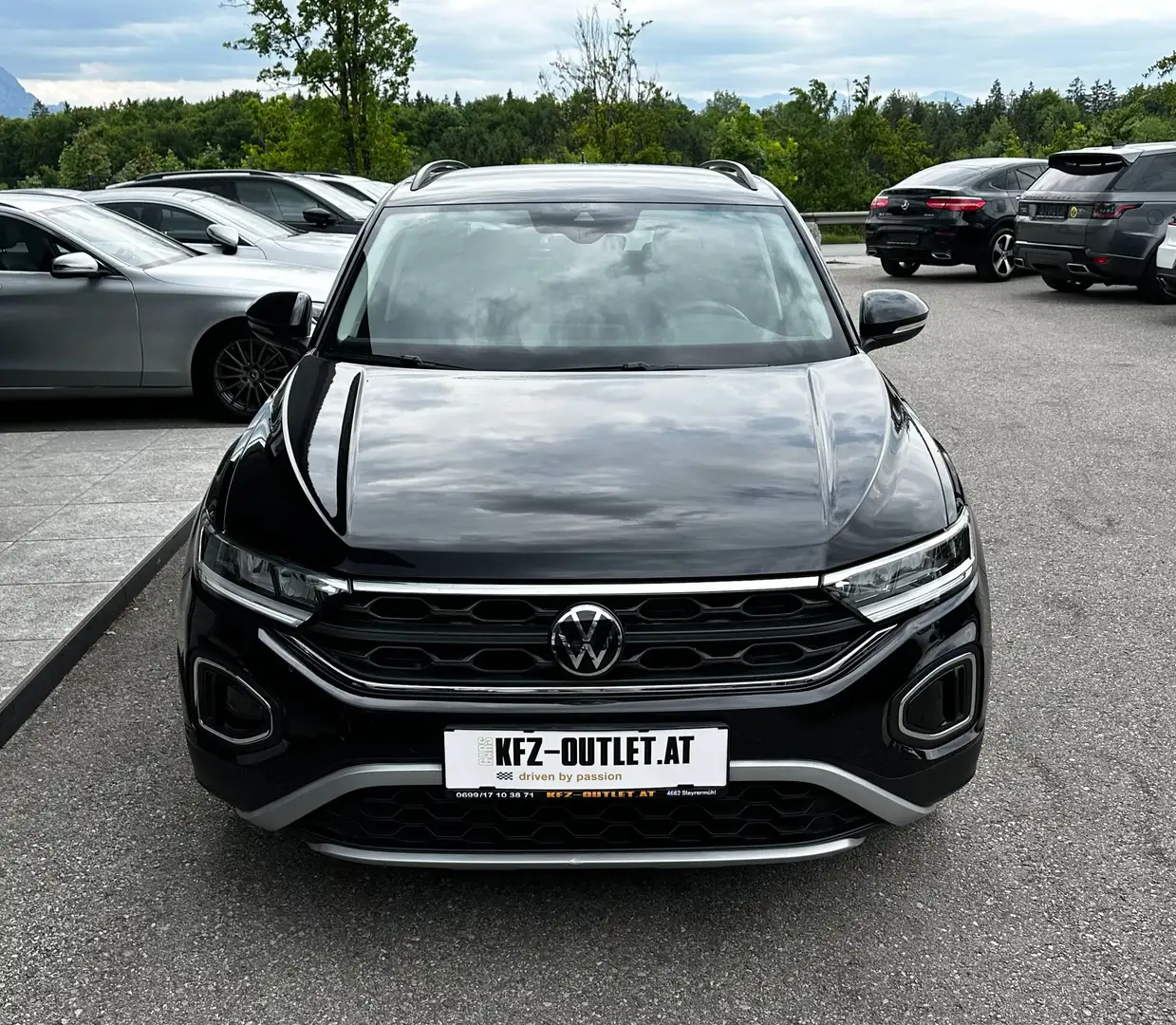 Volkswagen T-Roc 1,5 TSI Aut.*1.Besitz*ACC*RFK*LED*Virtaul*SHZ* Fekete - 2