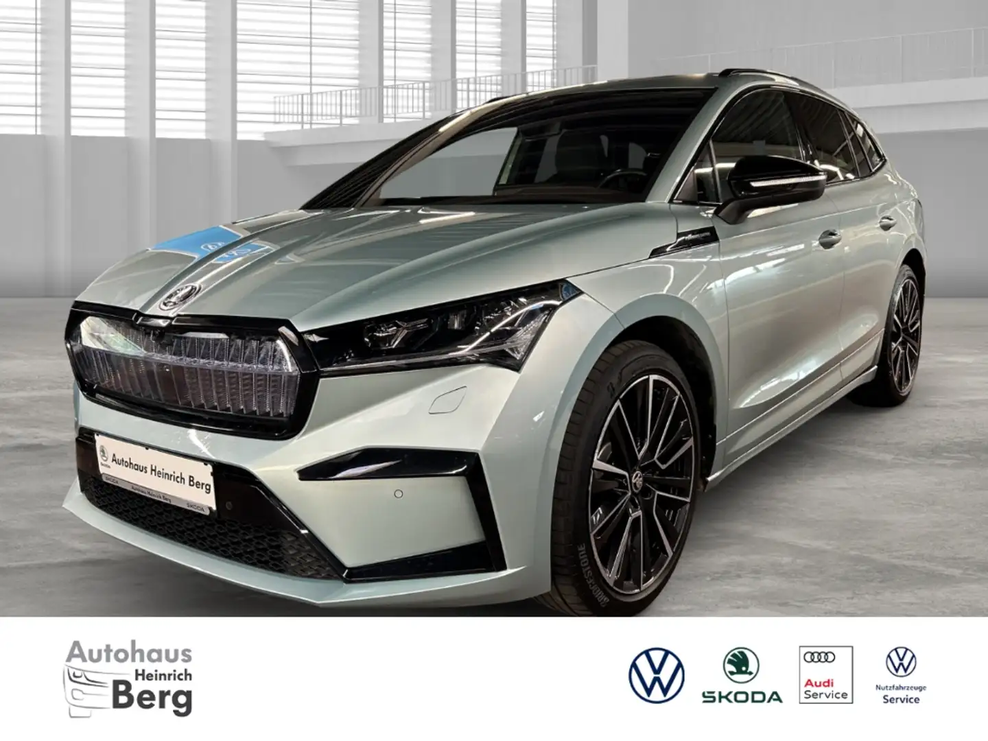 Skoda Enyaq Founders Edition 80x HUD AD AHK-klappbar El. Panod Silber - 1