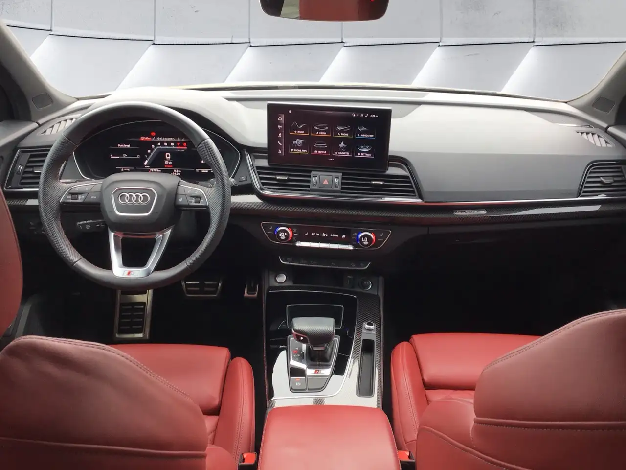 Audi SQ5 снимка Audi SQ5