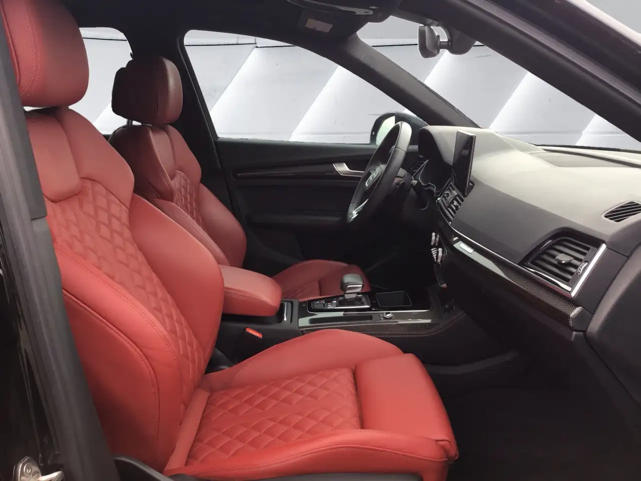 Audi SQ5 снимка Audi SQ5