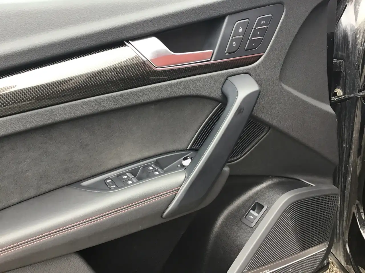 Audi SQ5 снимка Audi SQ5