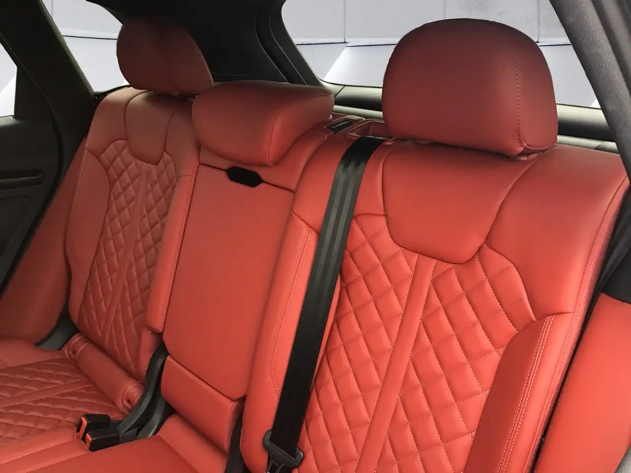 Audi SQ5 снимка Audi SQ5
