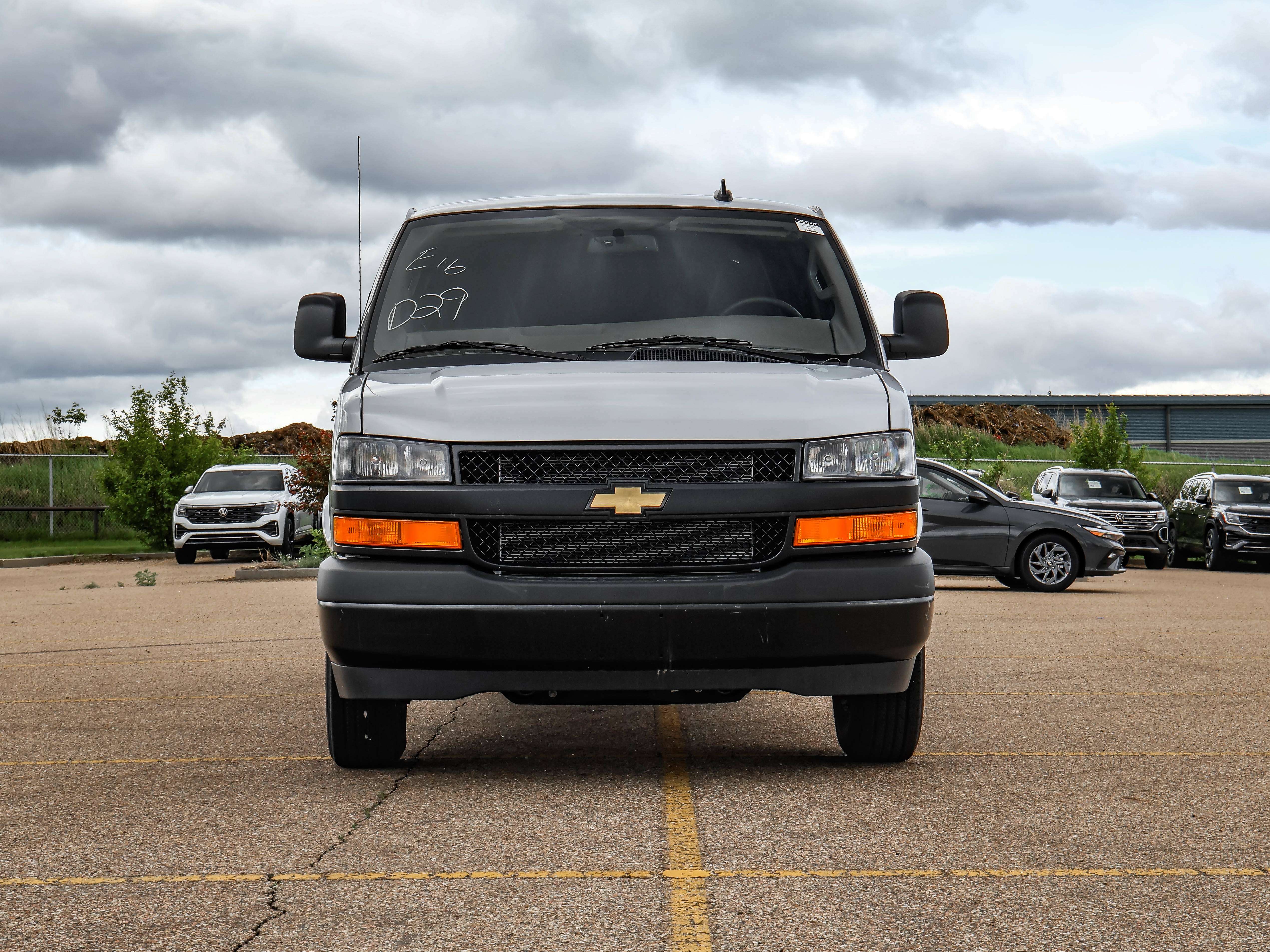 2025 Chevrolet Express 2500 Cargo Van