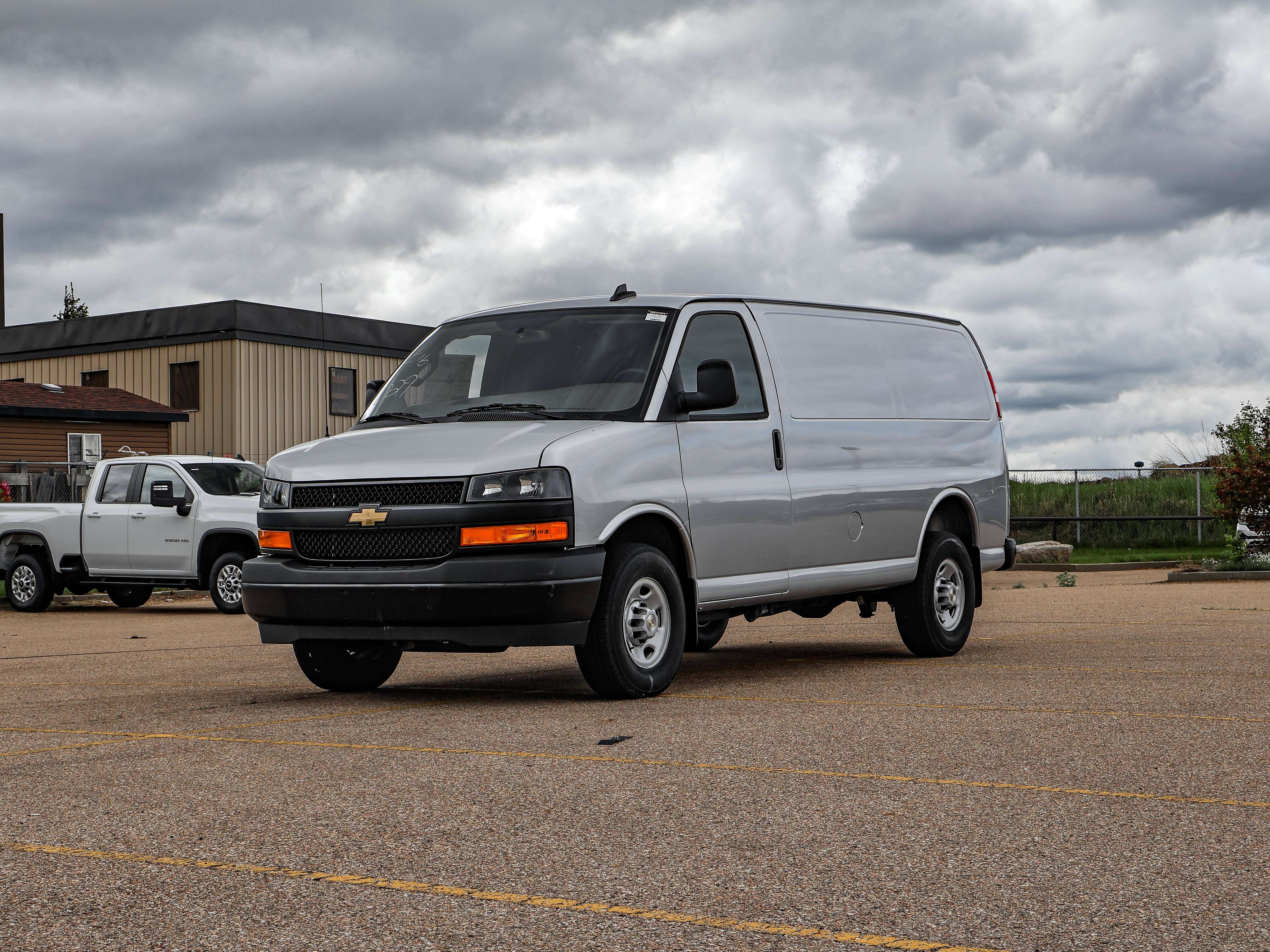 2025 Chevrolet Express 2500 Cargo Van