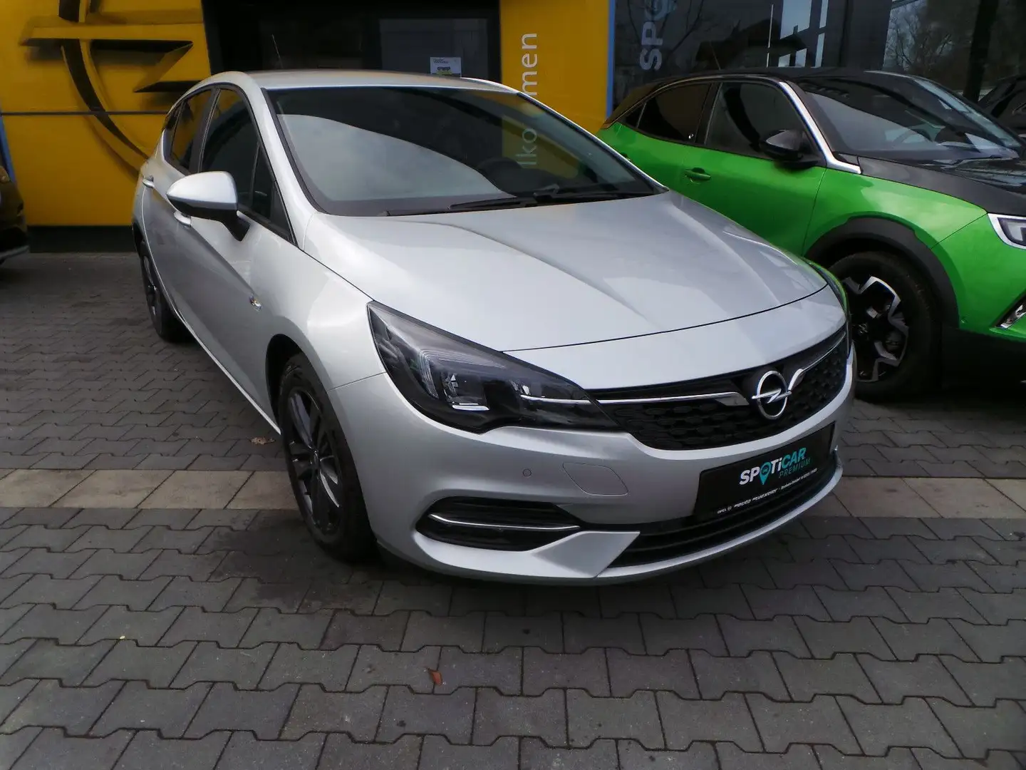 Opel Astra K 1.2 Edition,Navi,RFK,Sitzheiz.,AAC Silber - 1