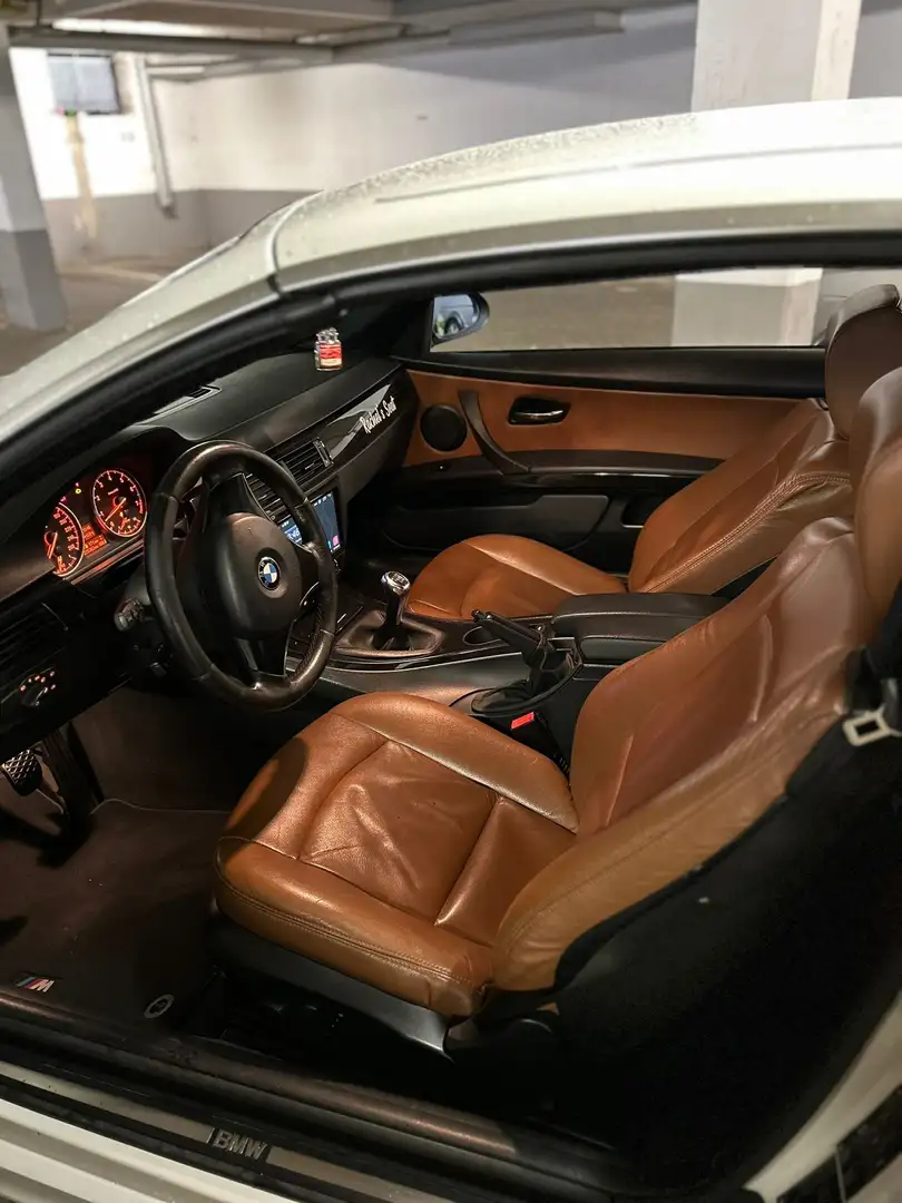 BMW 320 Wit - 2