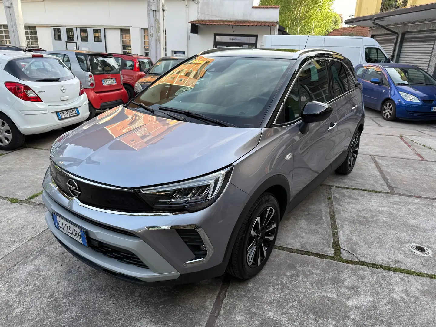 Opel Crossland 1.2 Design per neopatentati Gris - 1