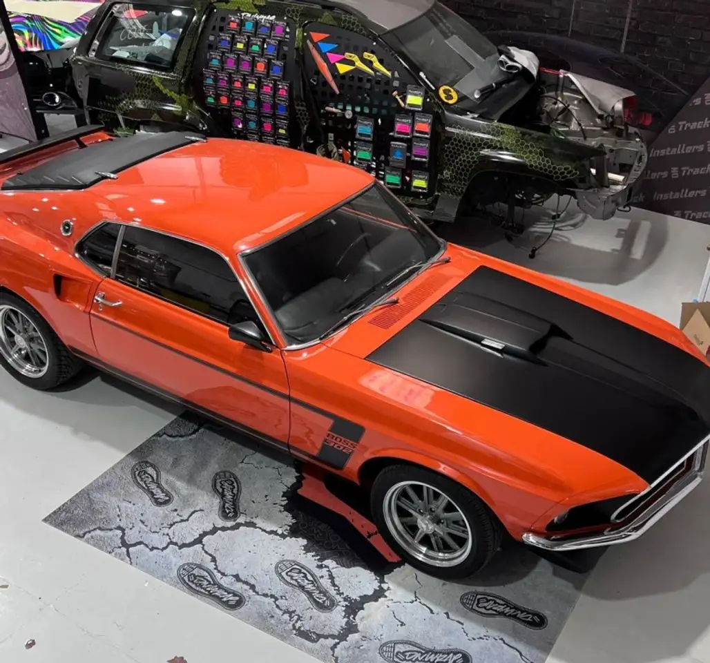 Ford Mustang Fastback Aut., foto 3