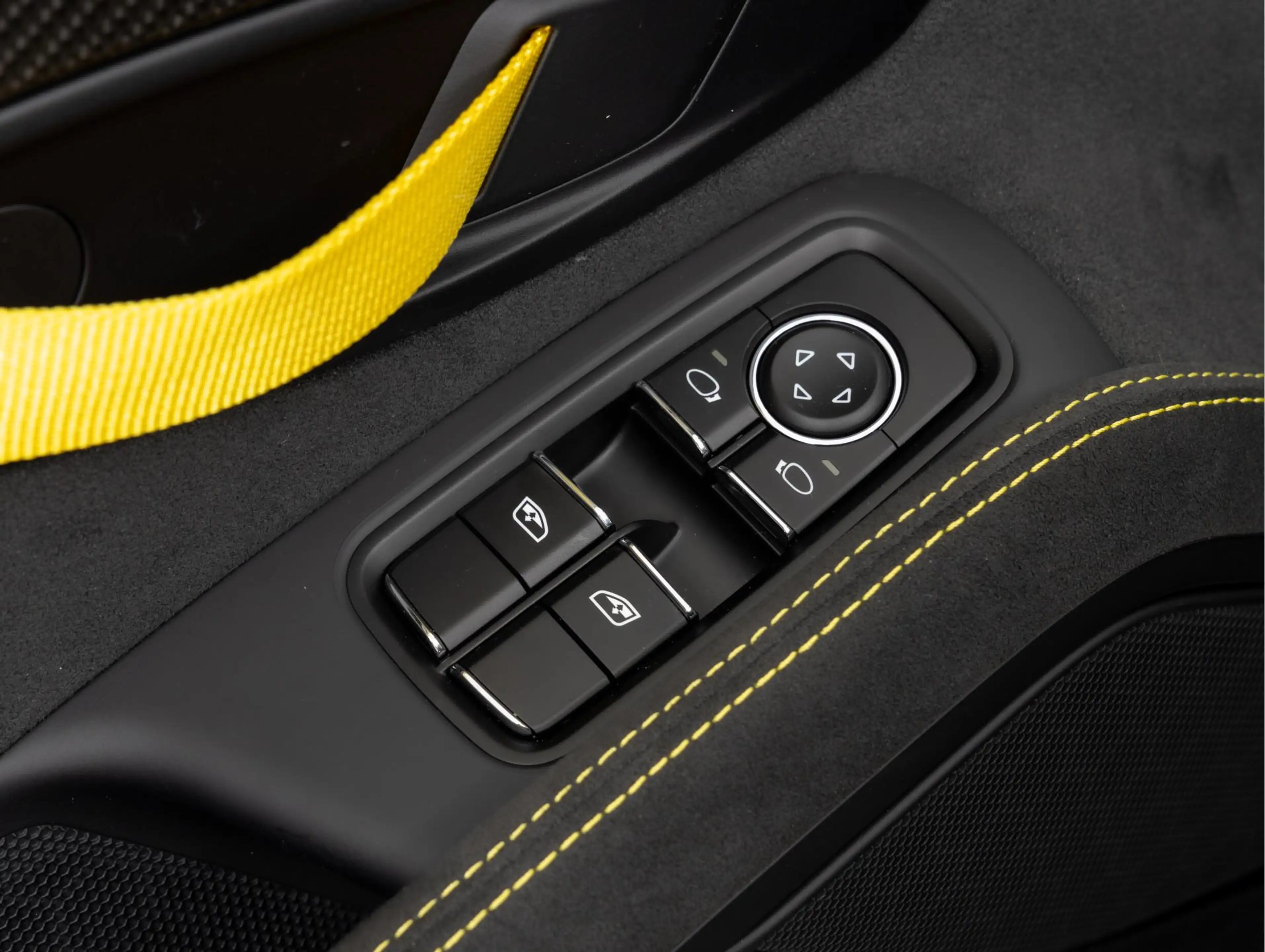Porsche 718 Spyder RS — photo 43
