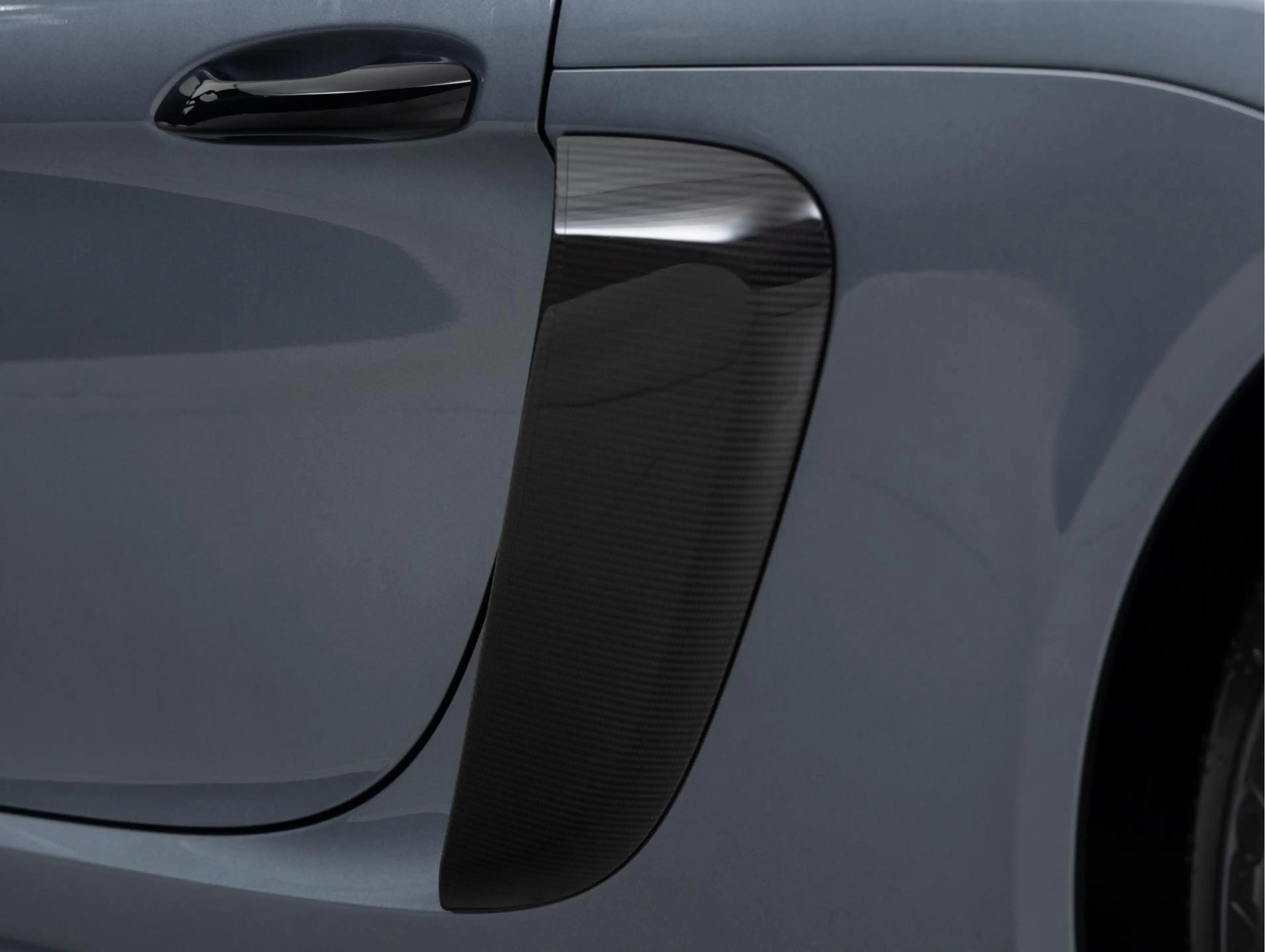 Porsche 718 Spyder RS — photo 30