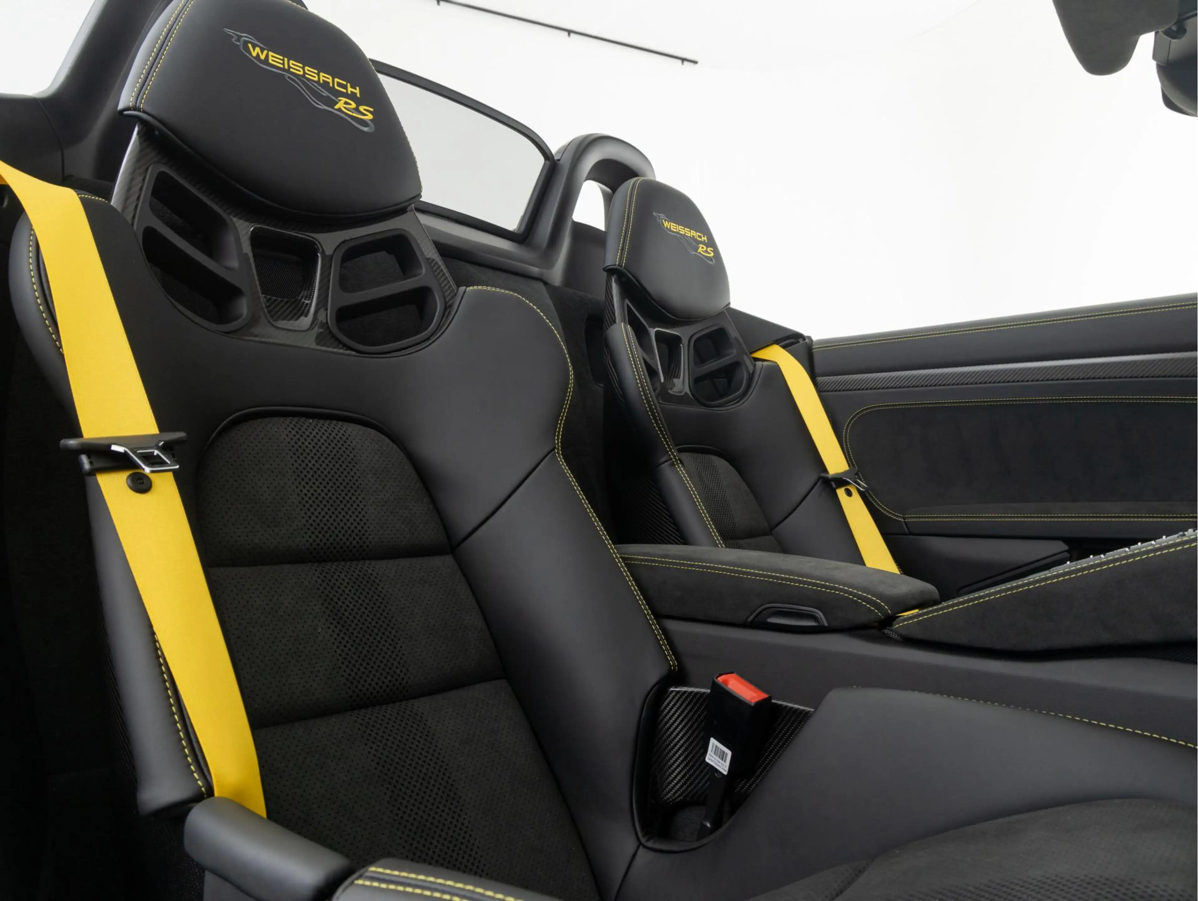 Porsche 718 Spyder RS — photo 8