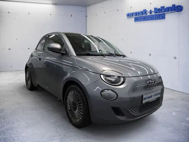 Fiat 500 view 2