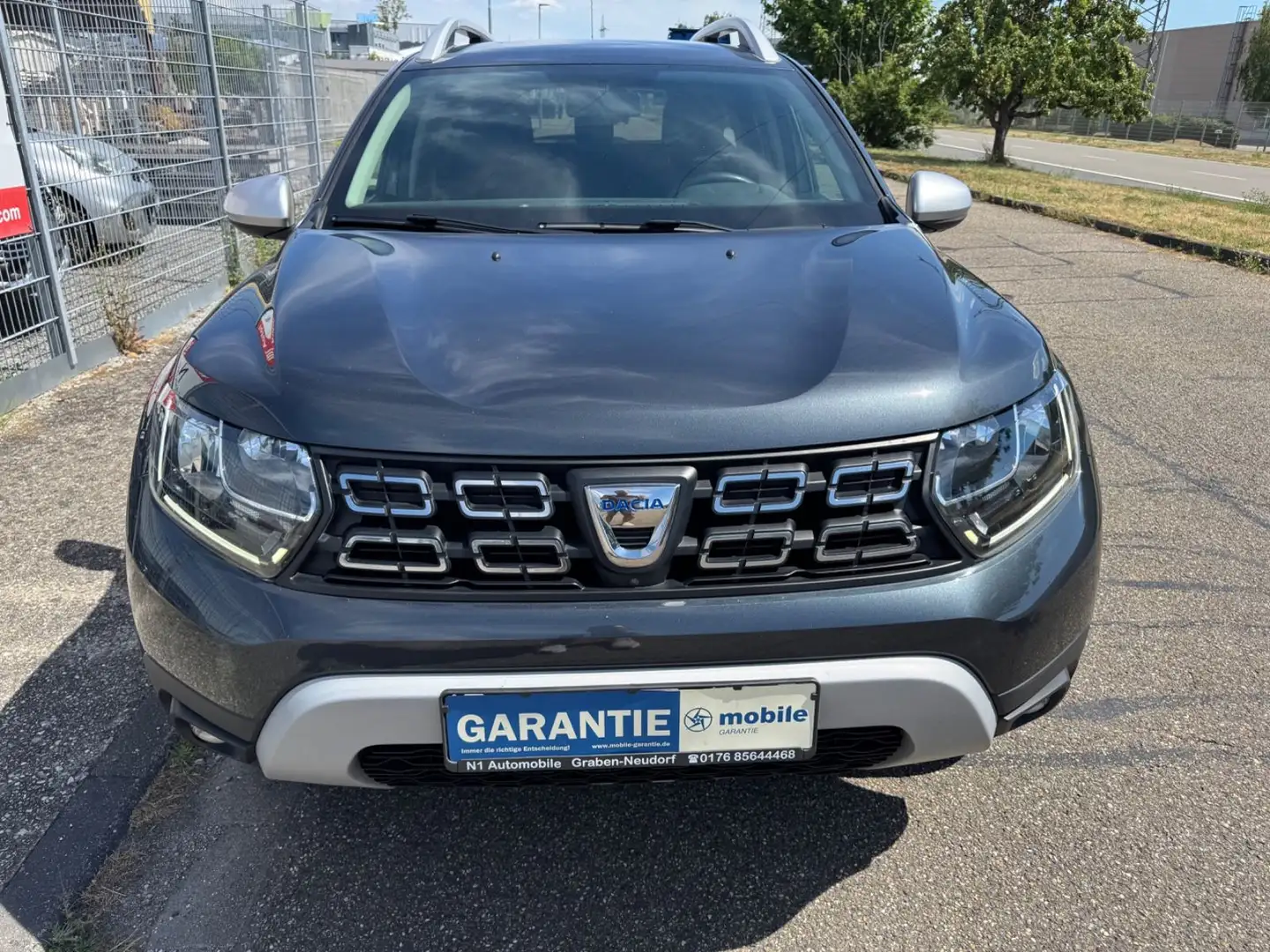Dacia Duster II Anniversary*Navi*AHK*Temp.*360°Kamera* Grau - 2