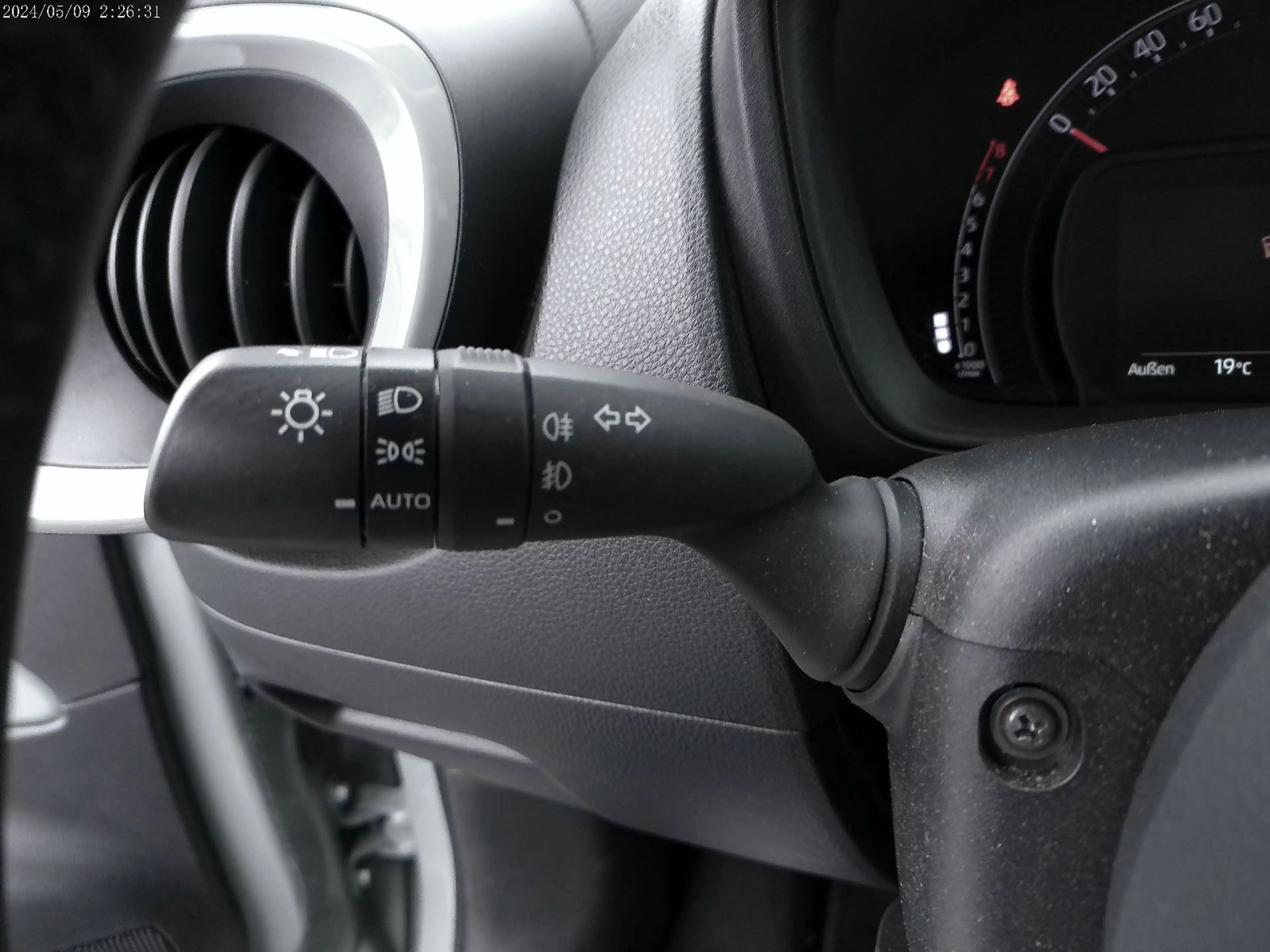 Toyota Aygo X Team D*Carplay*SHZ* — photo 14