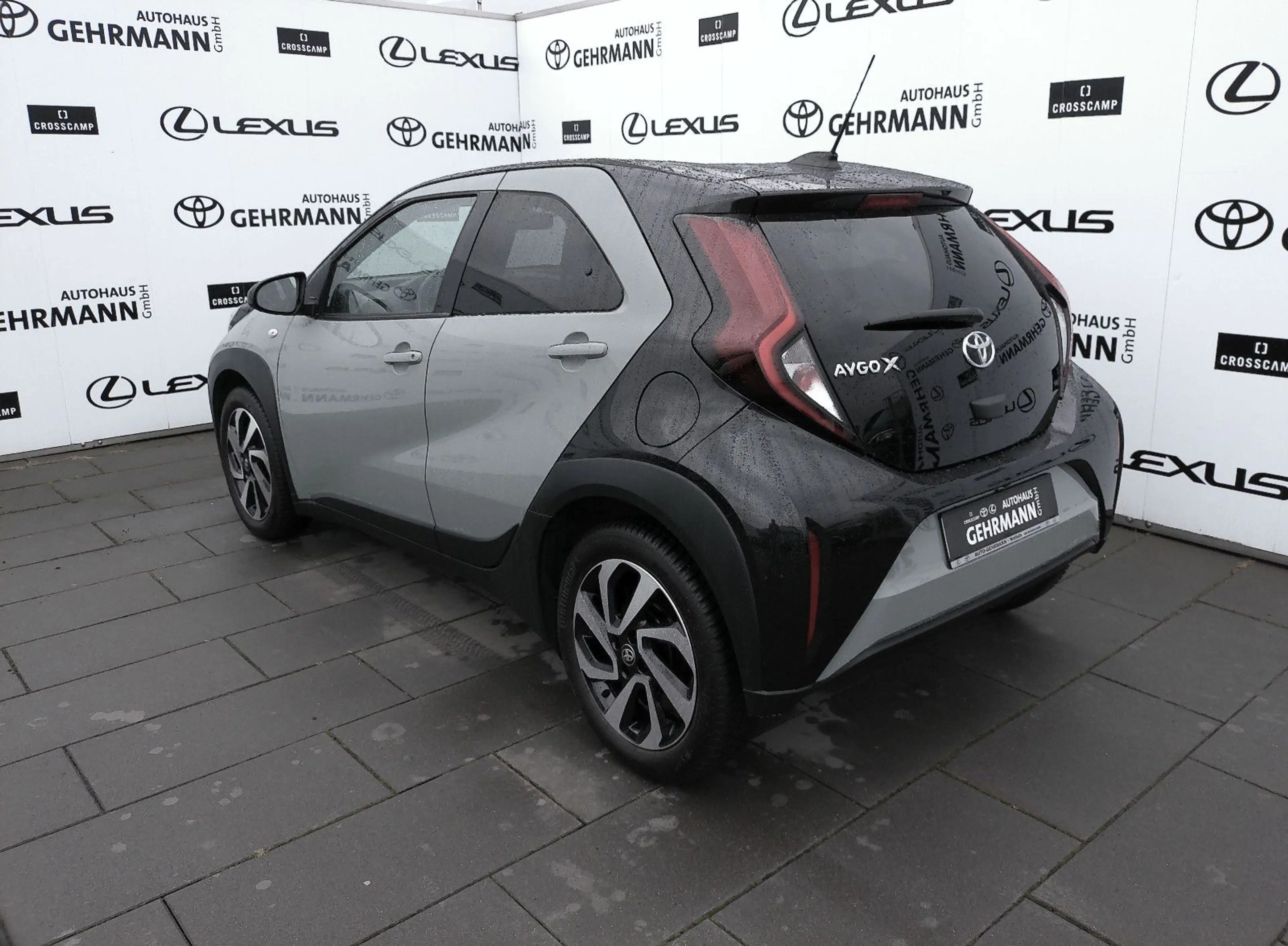 Toyota Aygo X Team D*Carplay*SHZ* — photo 3