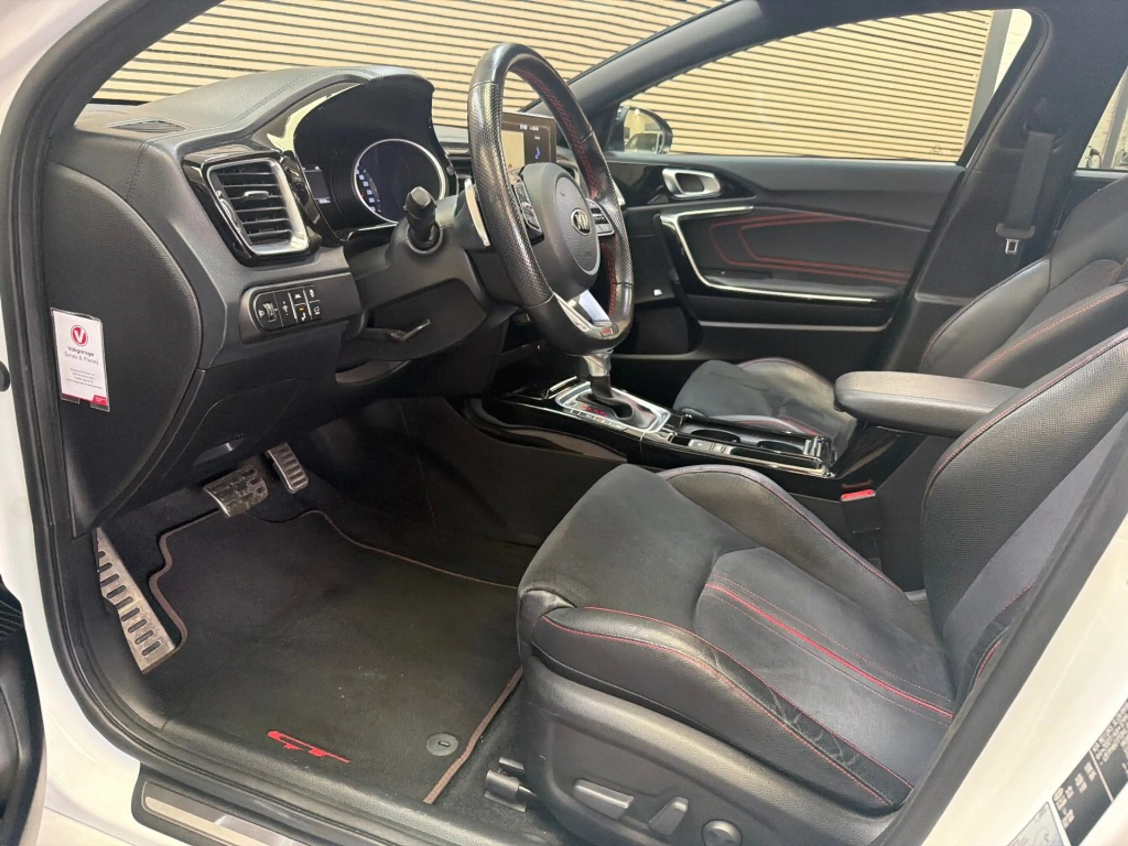 Kia ProCeed / pro_cee'd 1.6 T-GDI GT 205PK Panodak Clima Navi Cruise Jbl M — photo 12