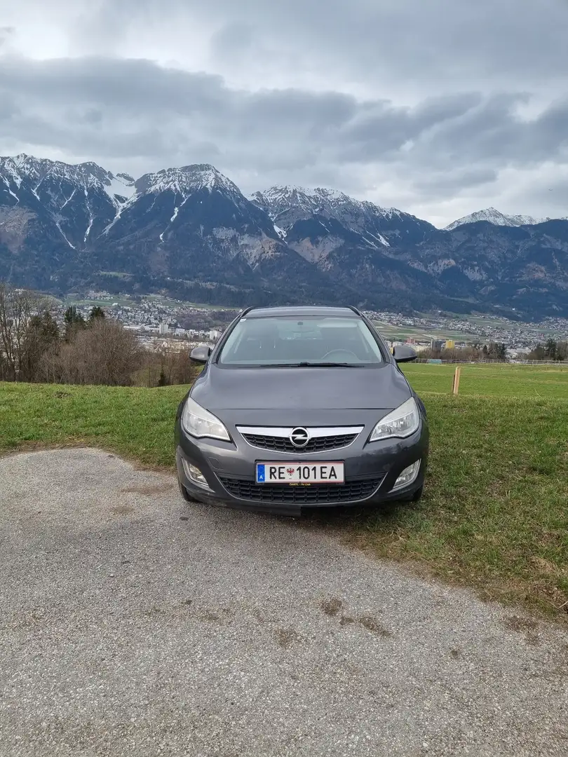 Opel Astra 1.7 CDTI DPF Sports Tourer Sport - 2