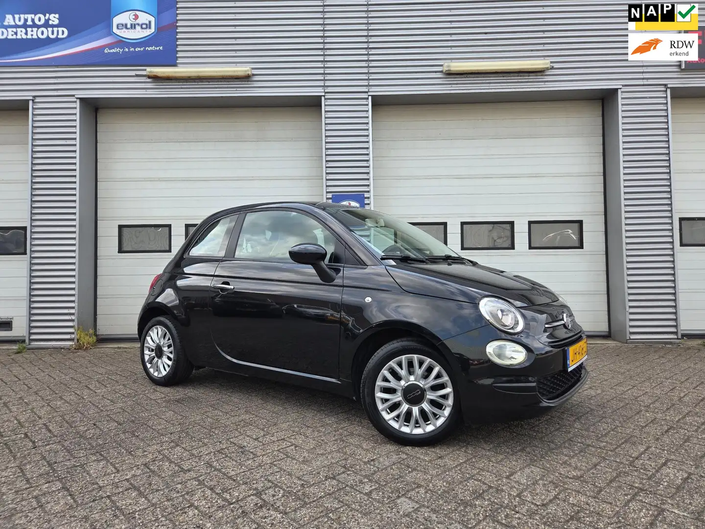 Fiat 500 0.9 TwinAir Turbo Popstar Zwart - 1