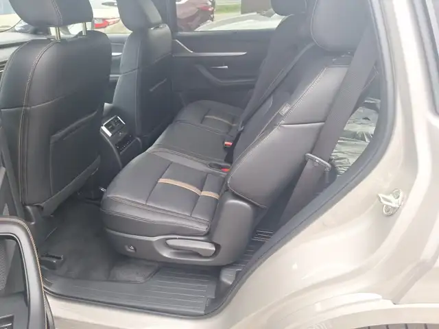 Mazda CX-80 2,5 BENZIN-PHEV AUT AWD HOMURA PLUS BLOP 7SITZE MY26 Ansicht 11