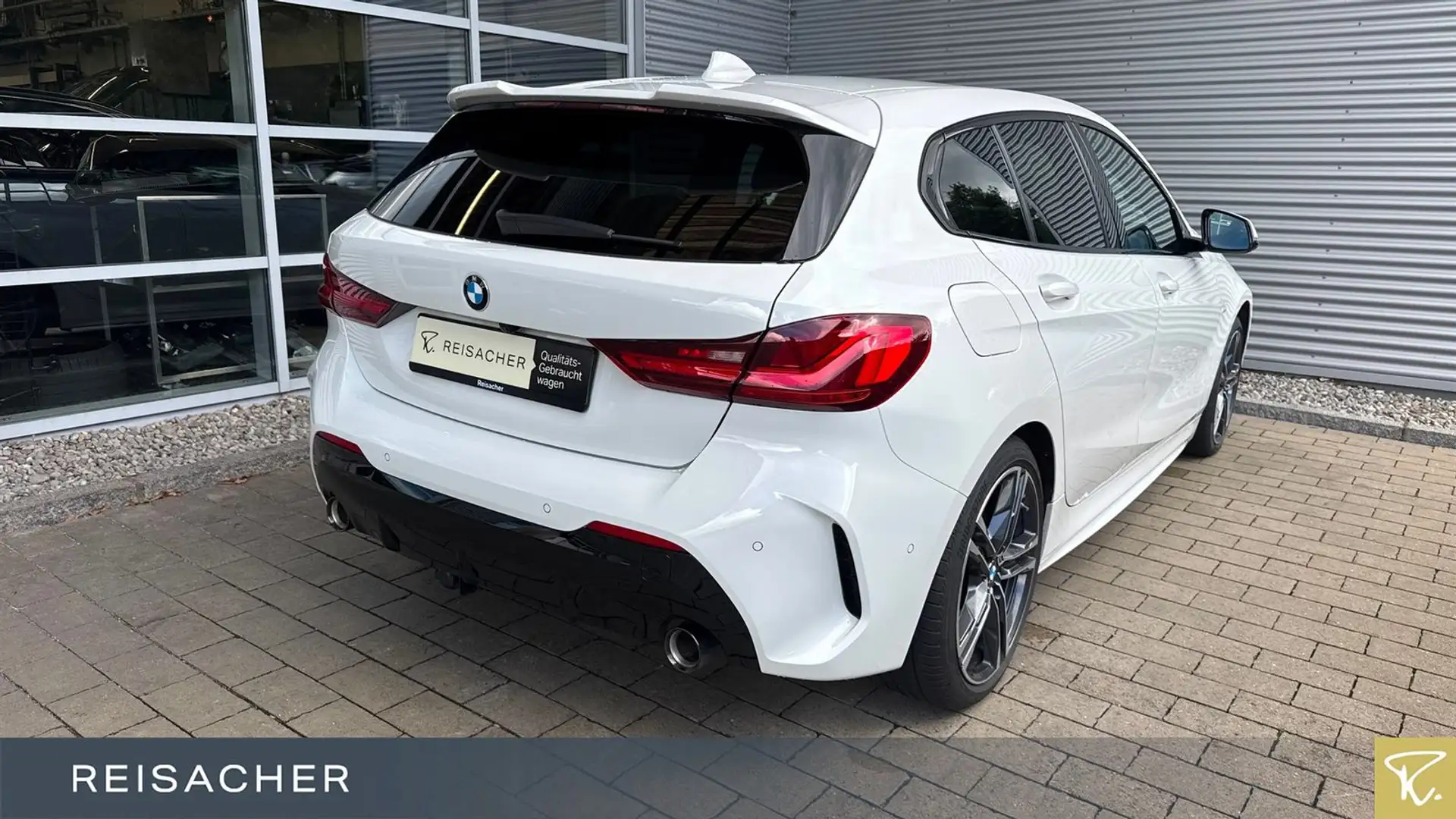 BMW 120 d xDrive M-Sport NaviPro H&K AHK LED 18"LM Weiß - 2