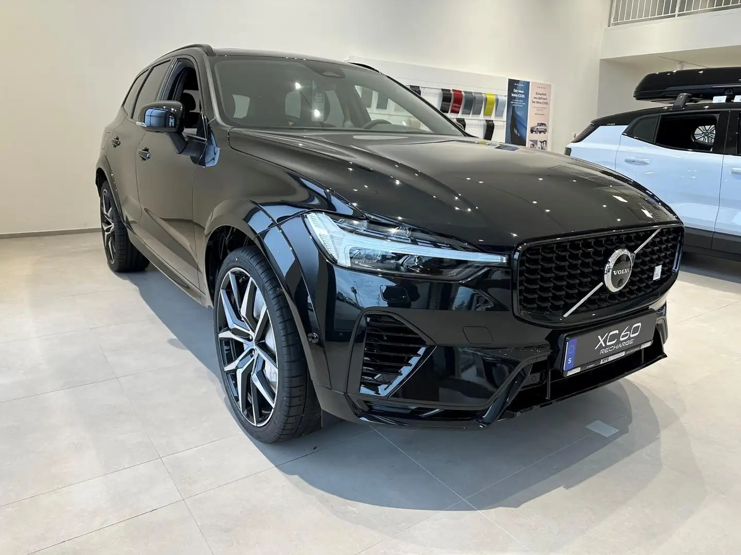 Volvo XC60 T8AWD Polestar Engineered Bowers Wilkens 360 Grad Fekete - 2